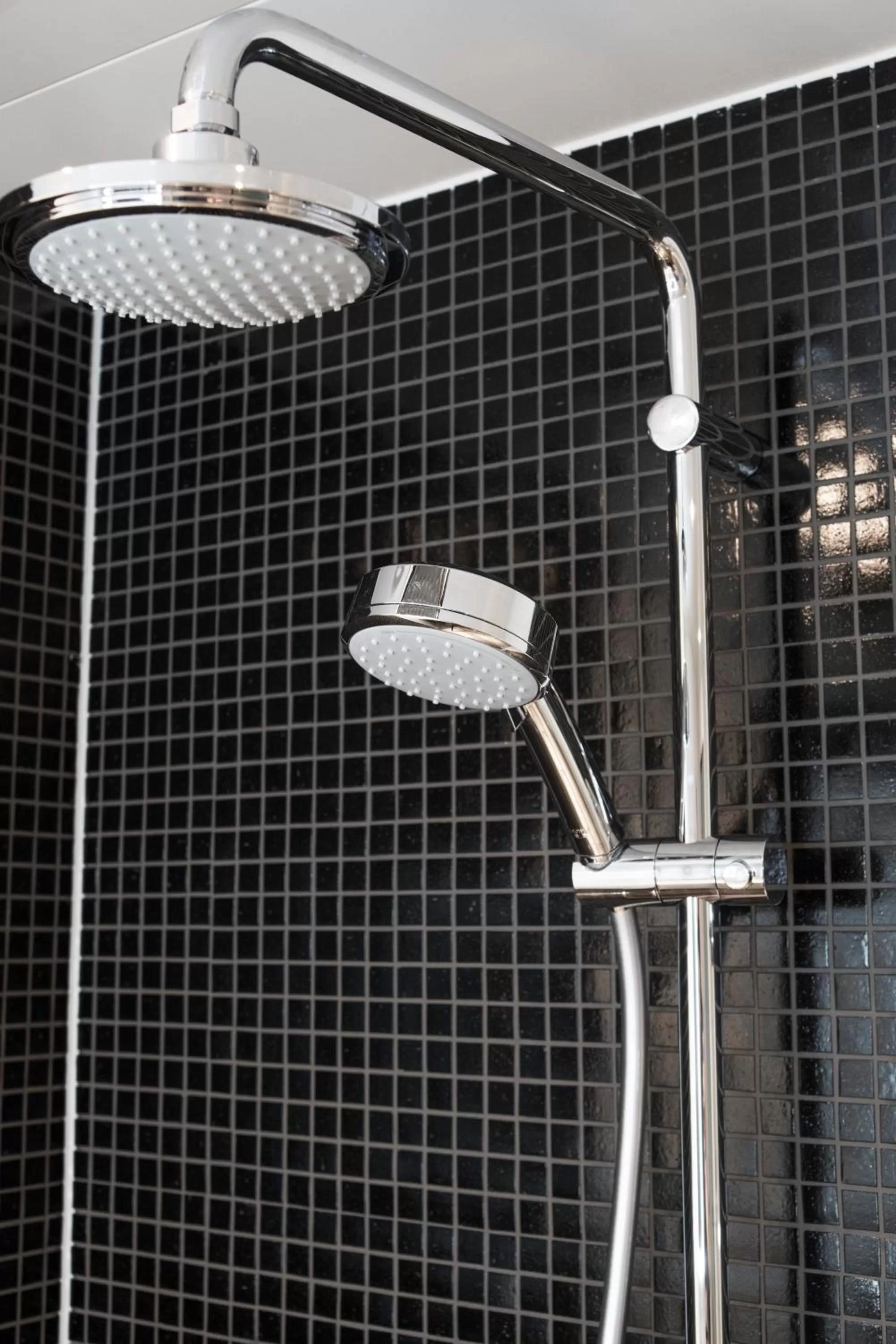 Shower in Thon Hotel Orion