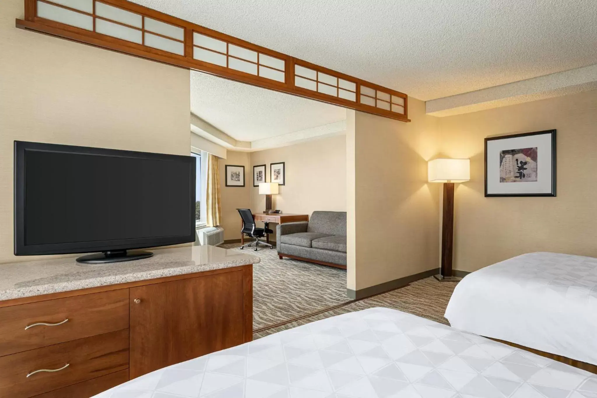 Photo of the whole room, TV/Entertainment Center in Holiday Inn Los Angeles Gateway-Torrance, an IHG Hotel