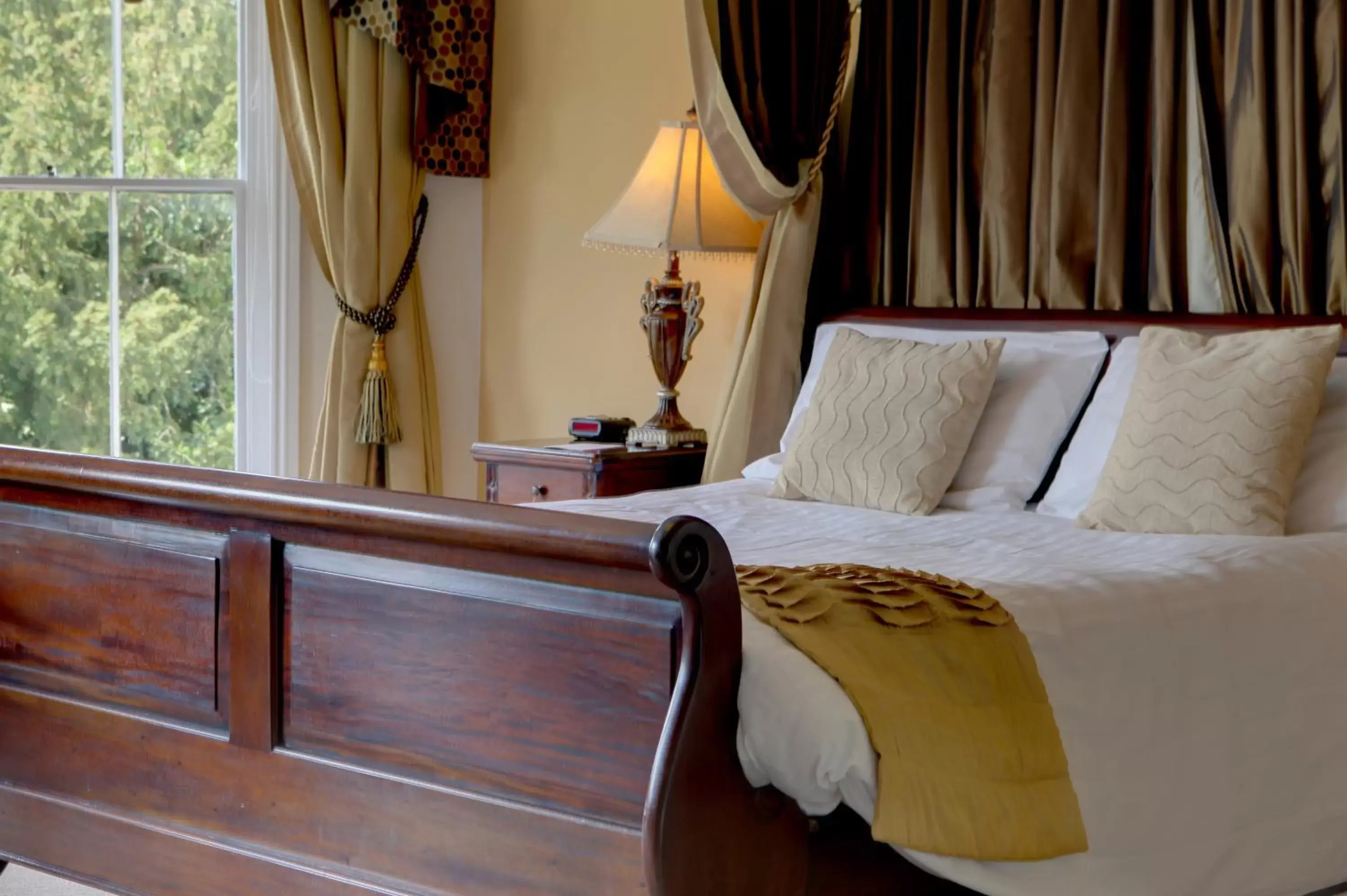 Decorative detail, Bed in Best Western Claydon Hotel