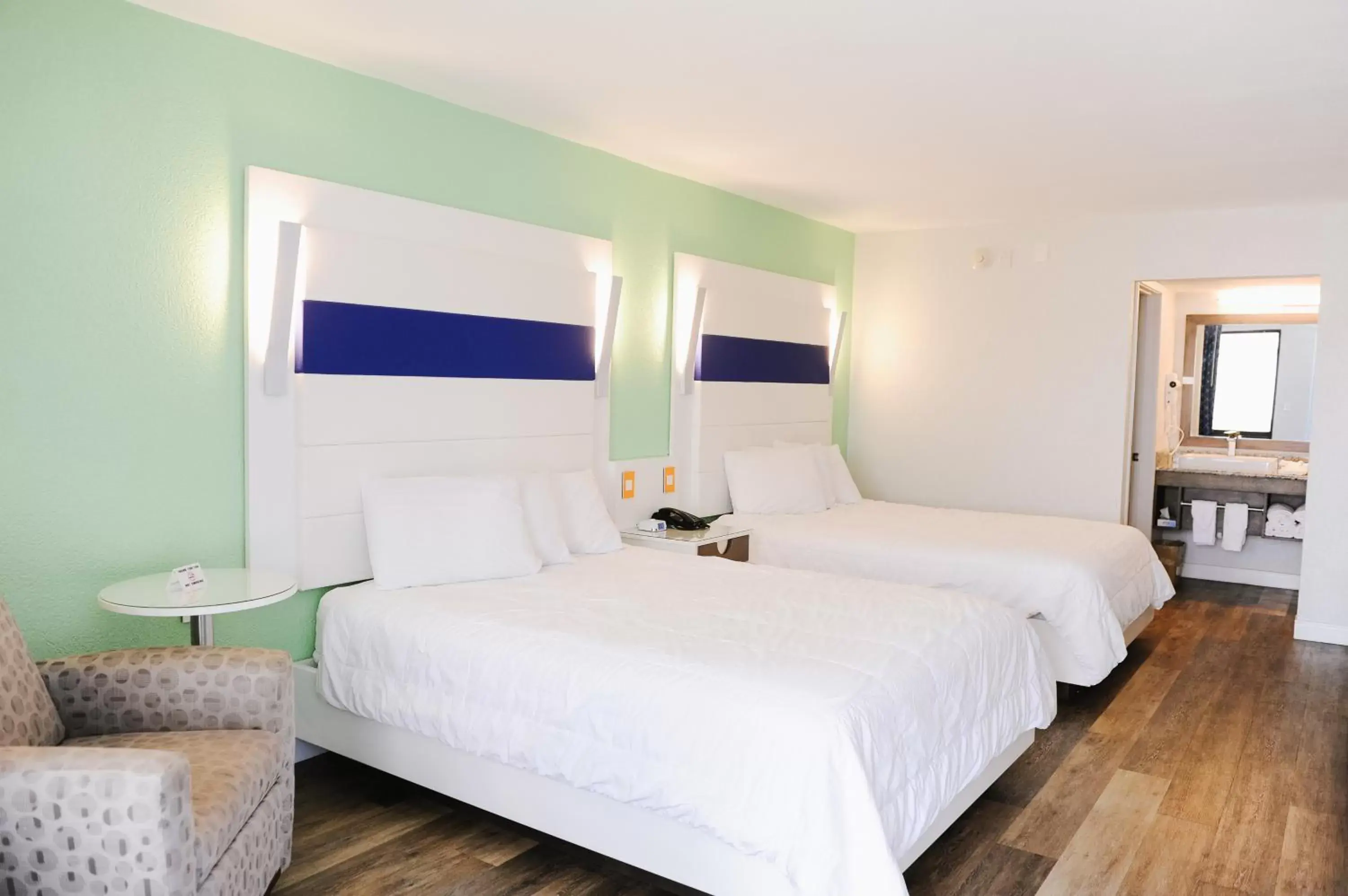 Bedroom, Bed in Regency Inn & Suites - Saint Augustine