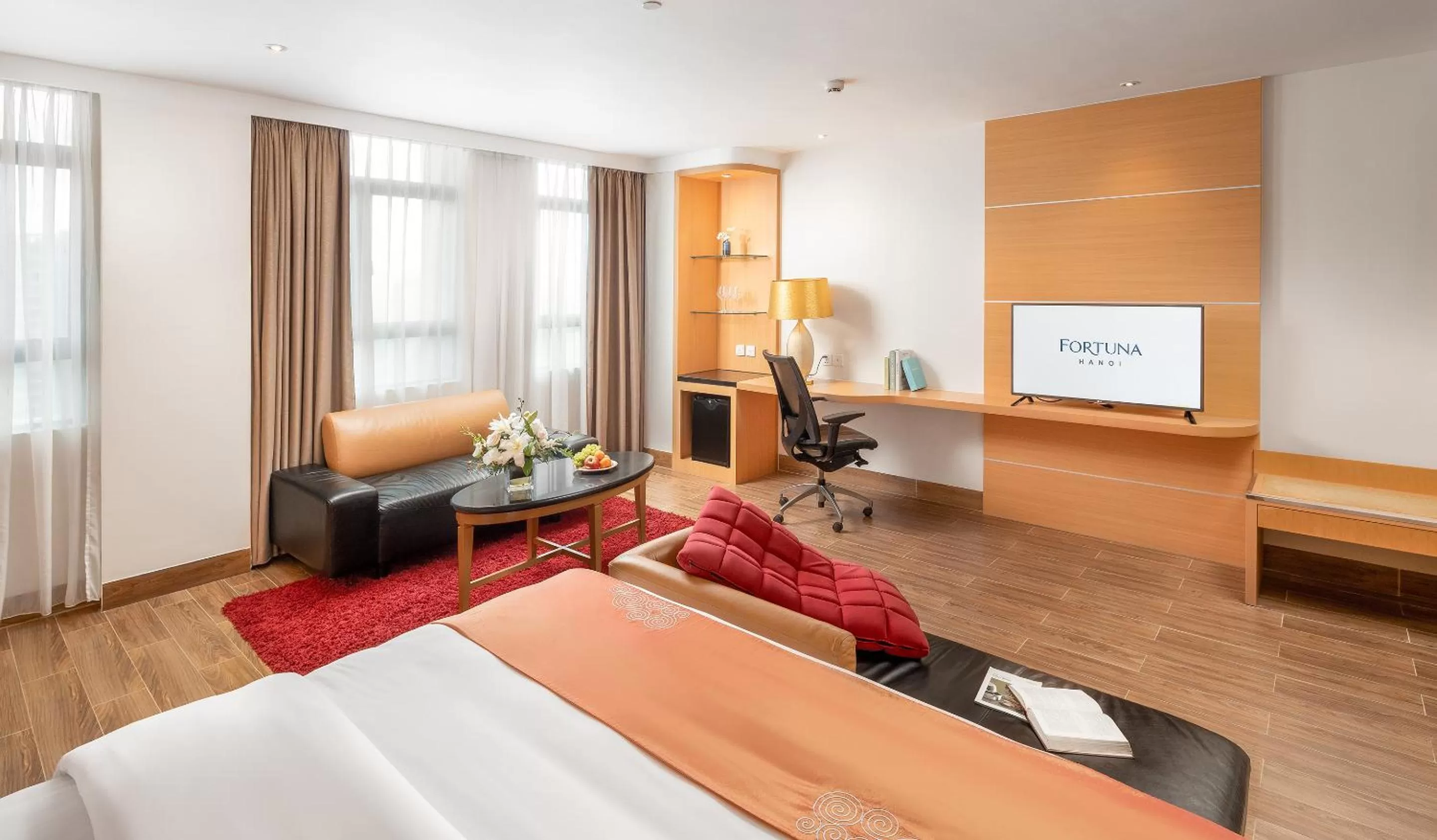 Bedroom, Bed in Fortuna Hotel Hanoi