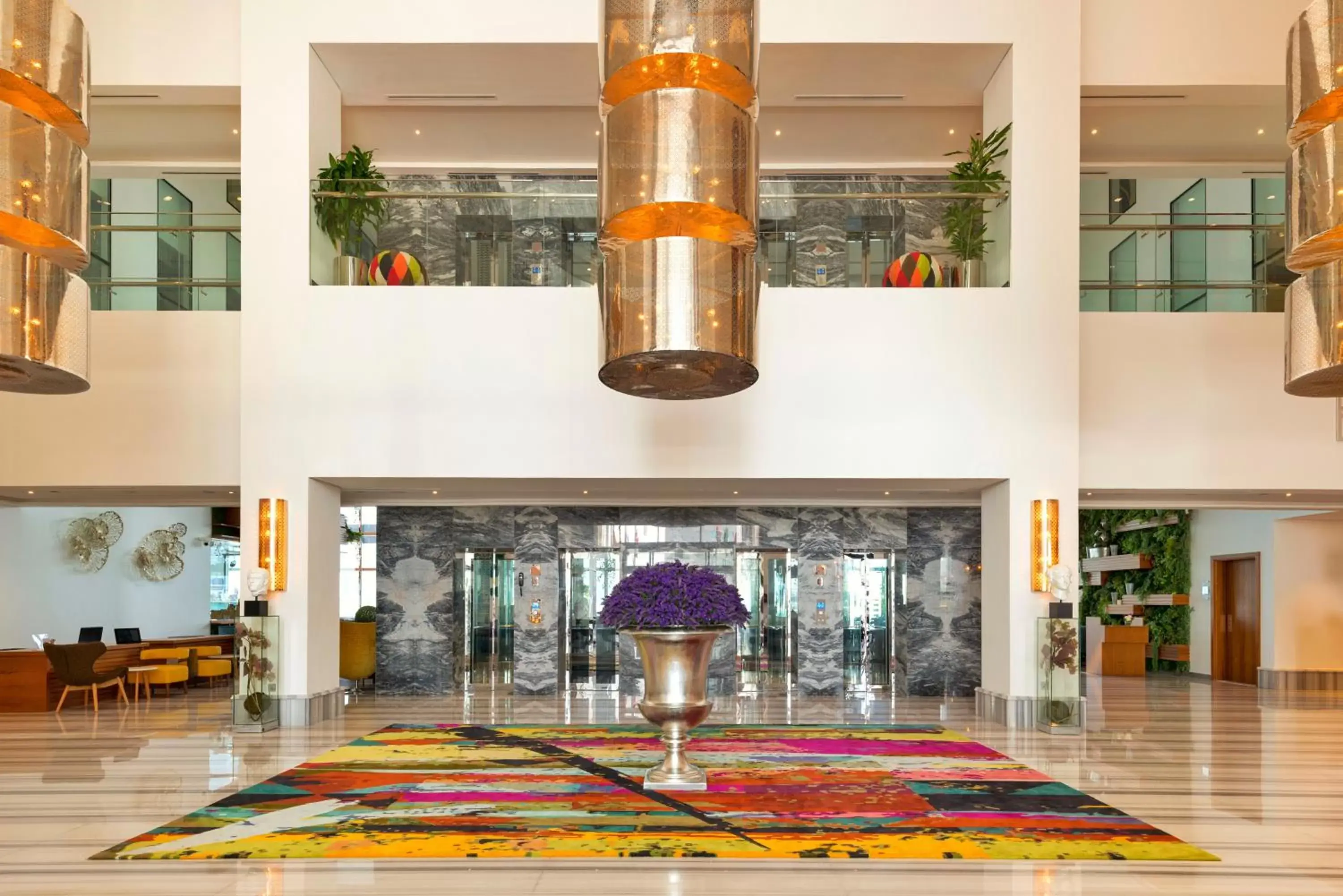 Lobby or reception in Canal Central Hotel