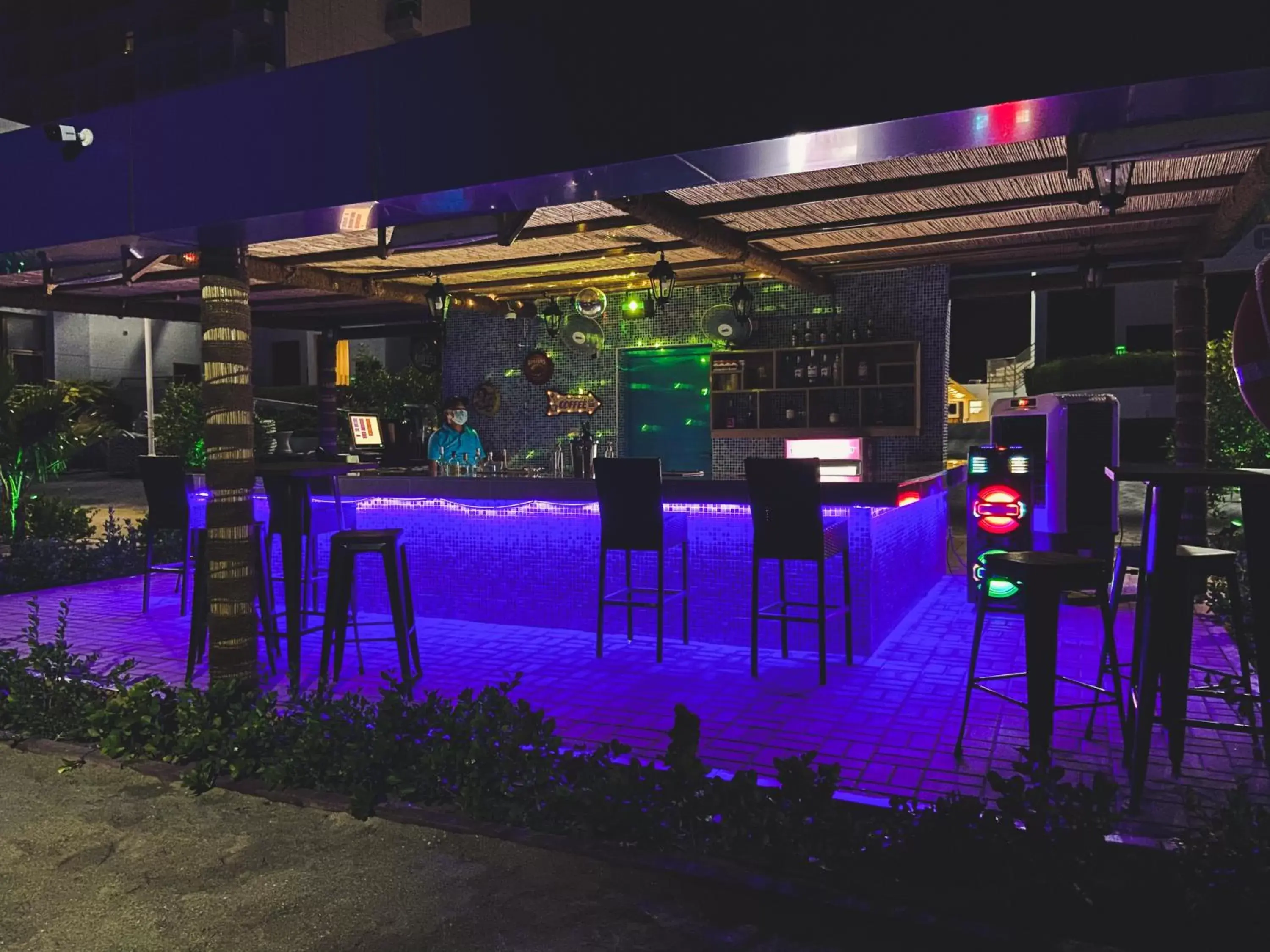 Lounge or bar, Swimming Pool in Mirage Bab Al Bahr Beach Hotel