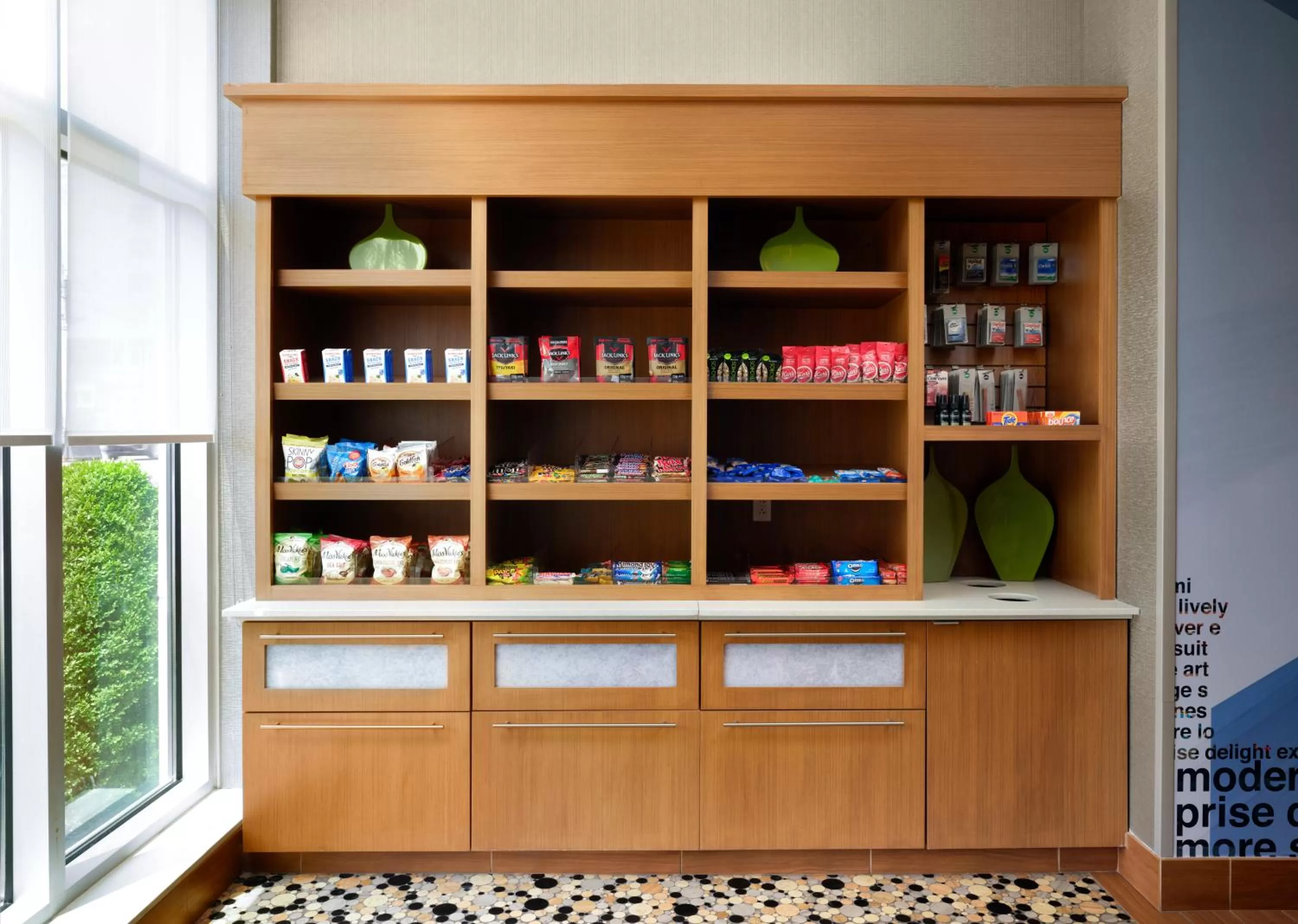 On-site shops in SpringHill Suites by Marriott Pittsburgh Mt. Lebanon