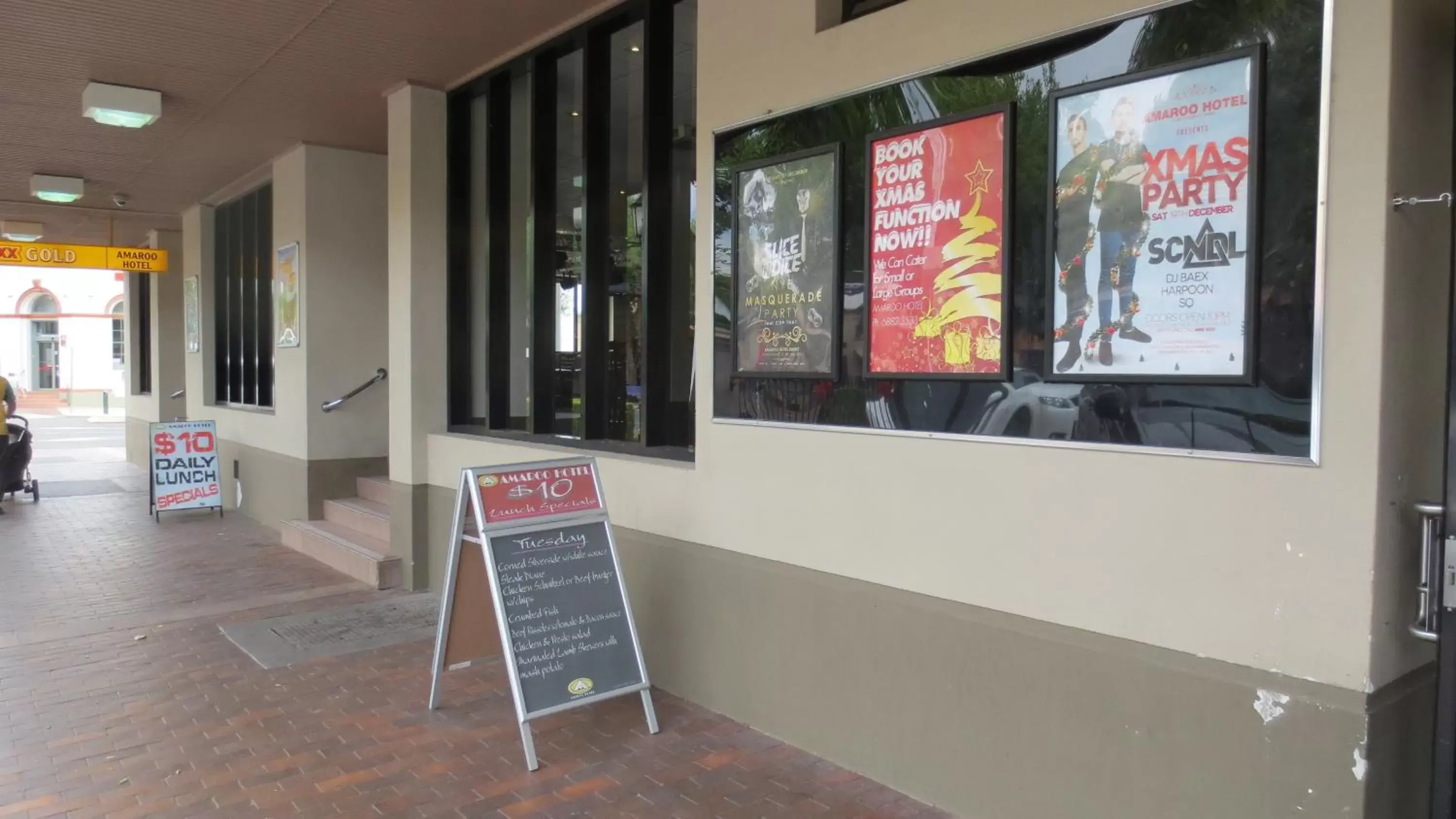 Facade/entrance in Amaroo Hotel Dubbo