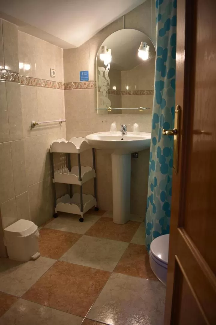 Bathroom in Hotel El Ancla