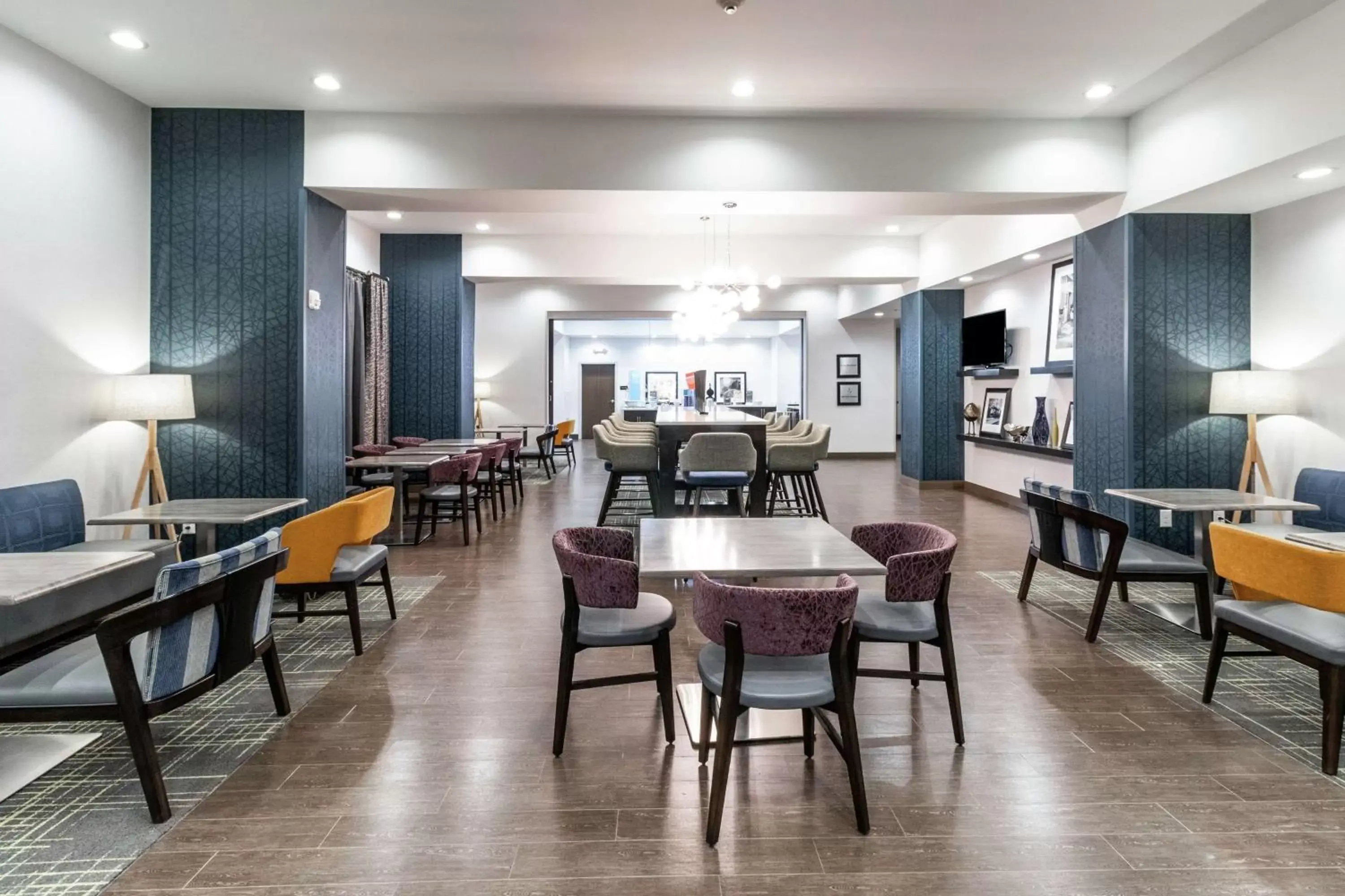 Lobby or reception, Restaurant/Places to Eat in Hampton Inn Locust Grove