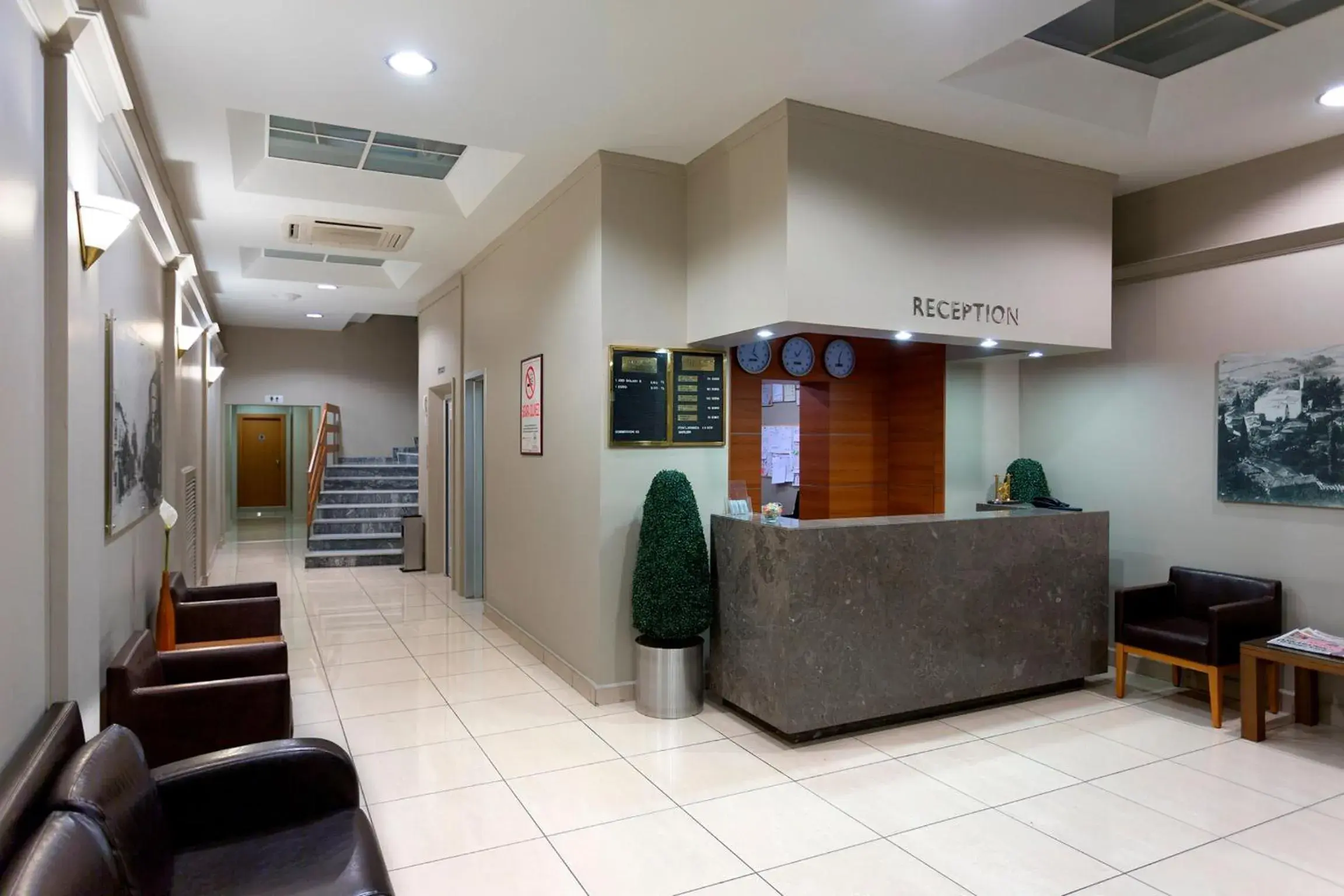 Property building, Lobby/Reception in Kent Hotel