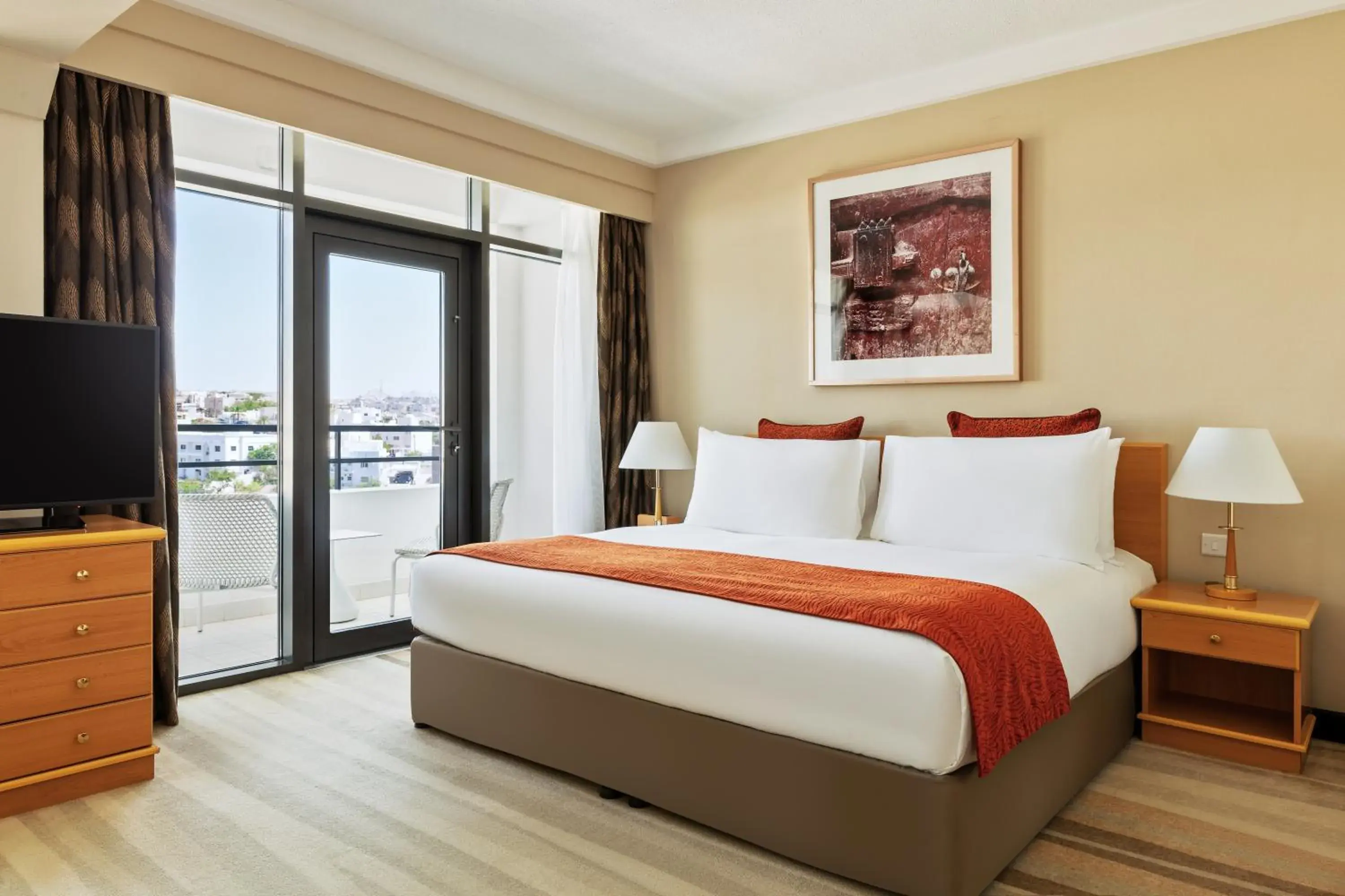 Bedroom, Bed in Crowne Plaza Muscat, an IHG Hotel