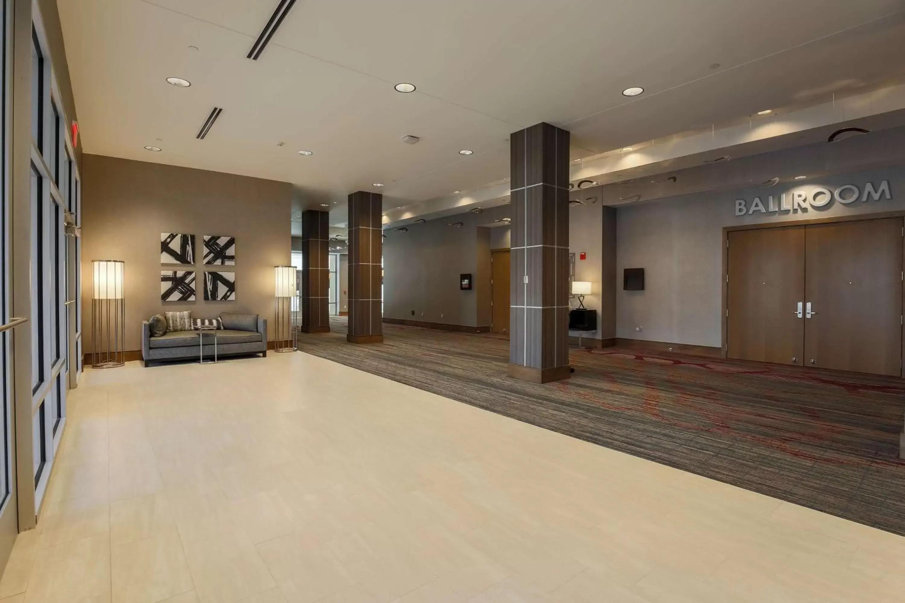 Meeting/conference room, Lobby/Reception in DoubleTree by Hilton Evansville