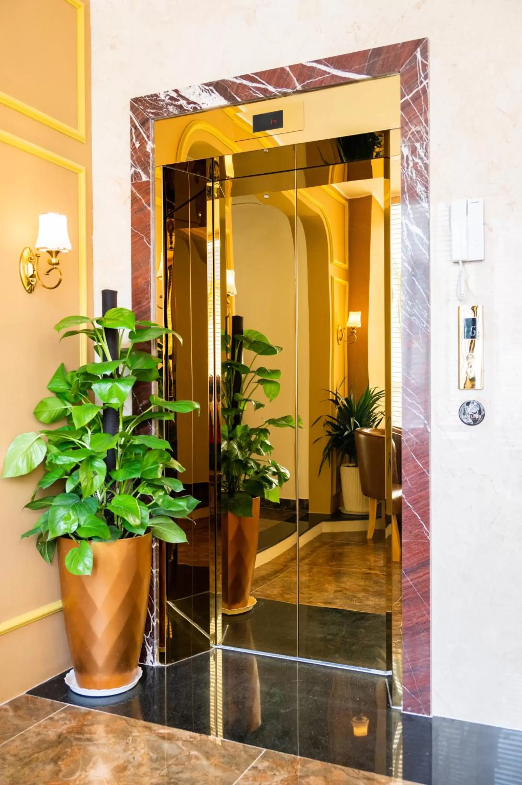 Lobby or reception, Bathroom in La Fleur Premium Central Apartment