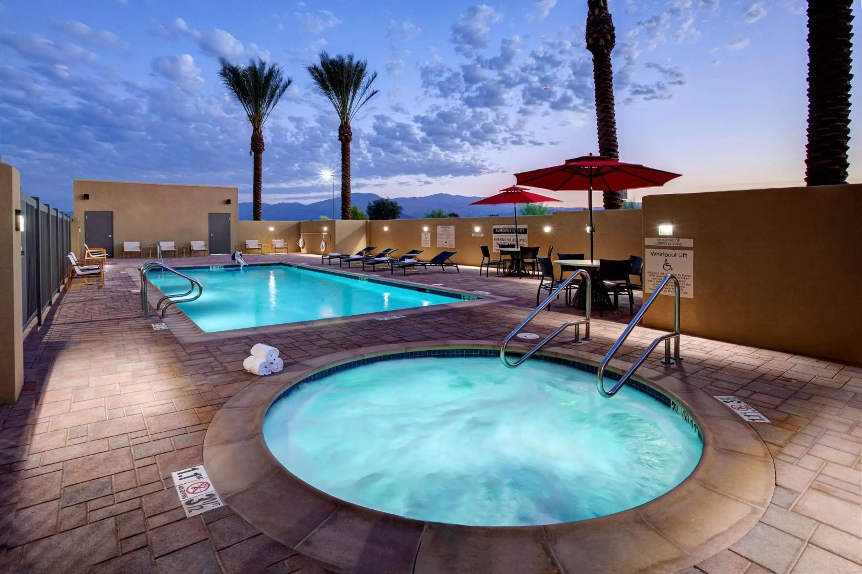 Pool view, Swimming Pool in Hampton Inn & Suites Indio, Ca