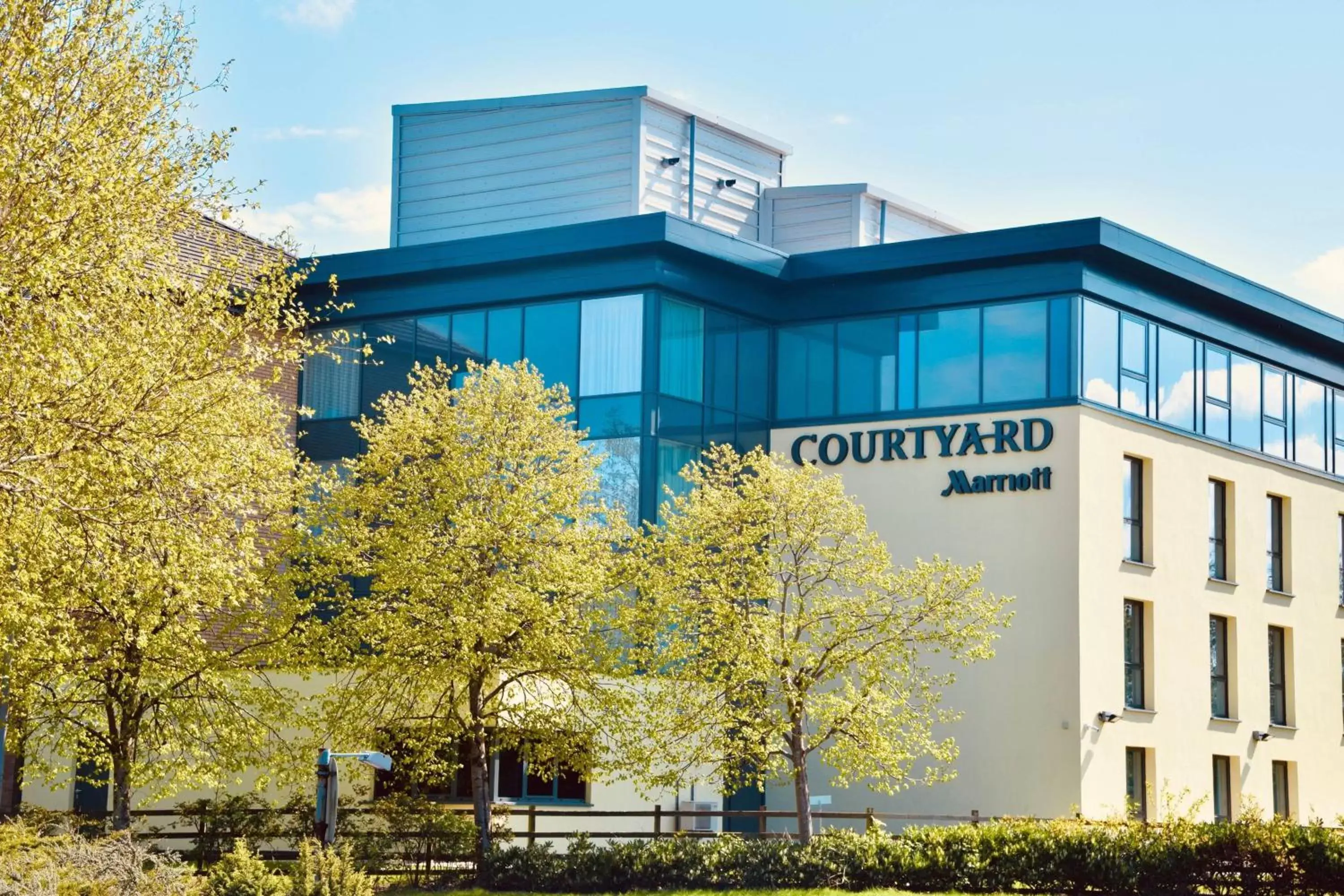 Property Building in Courtyard by Marriott Glasgow Airport