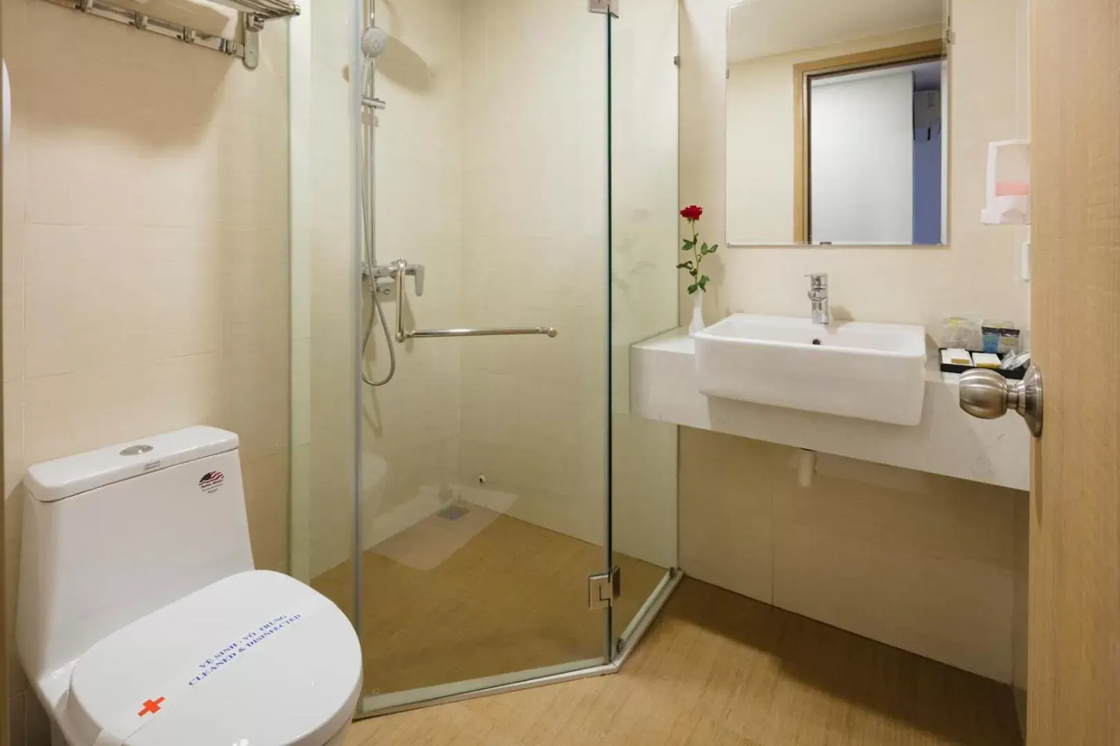 Bathroom in Smile Hotel Nha Trang