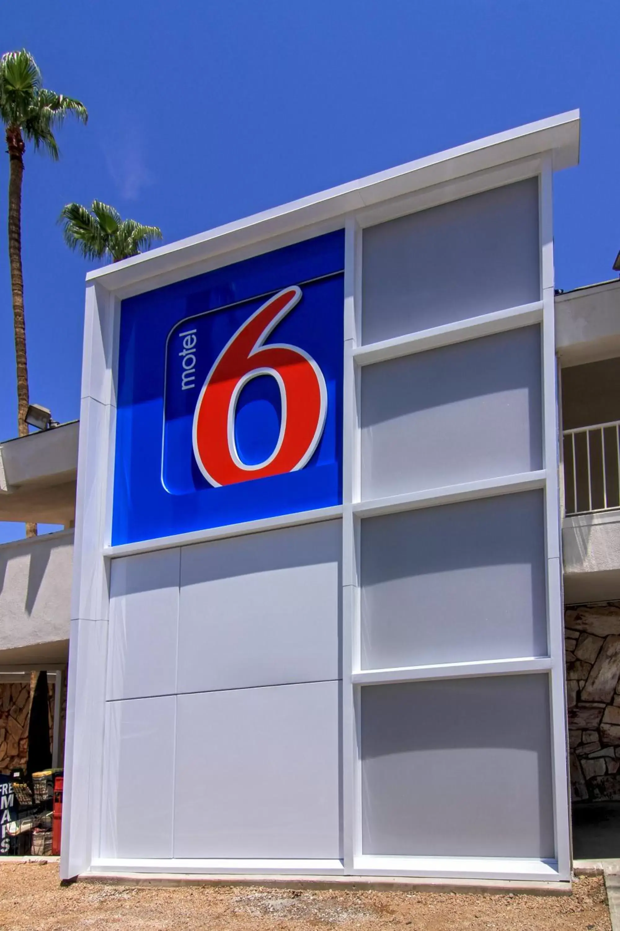 Facade/entrance, Property Building in Motel 6 Old town Scottsdale Fashion Square