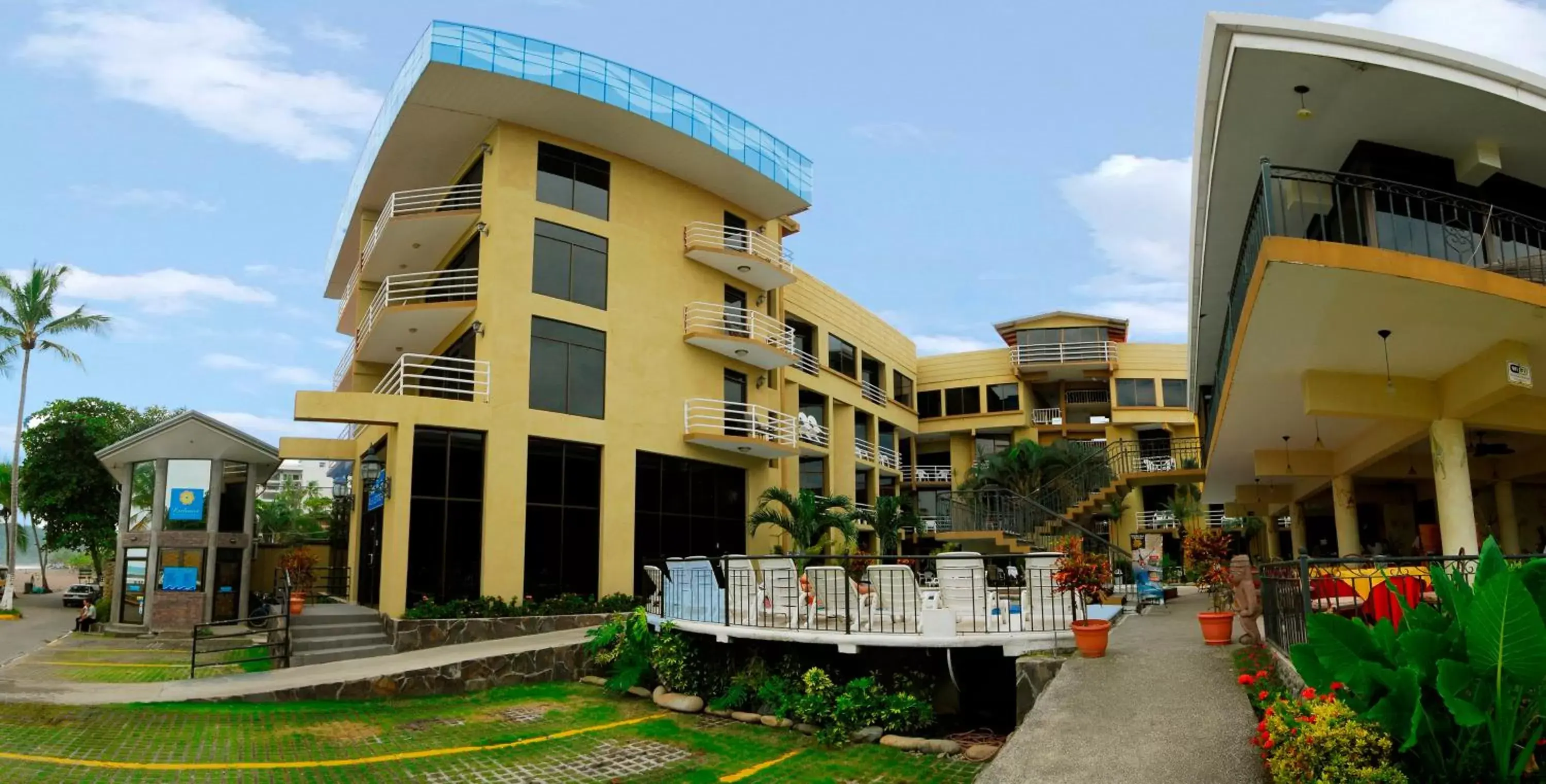 Facade/entrance, Property Building in Balcon del Mar Beach Front Hotel