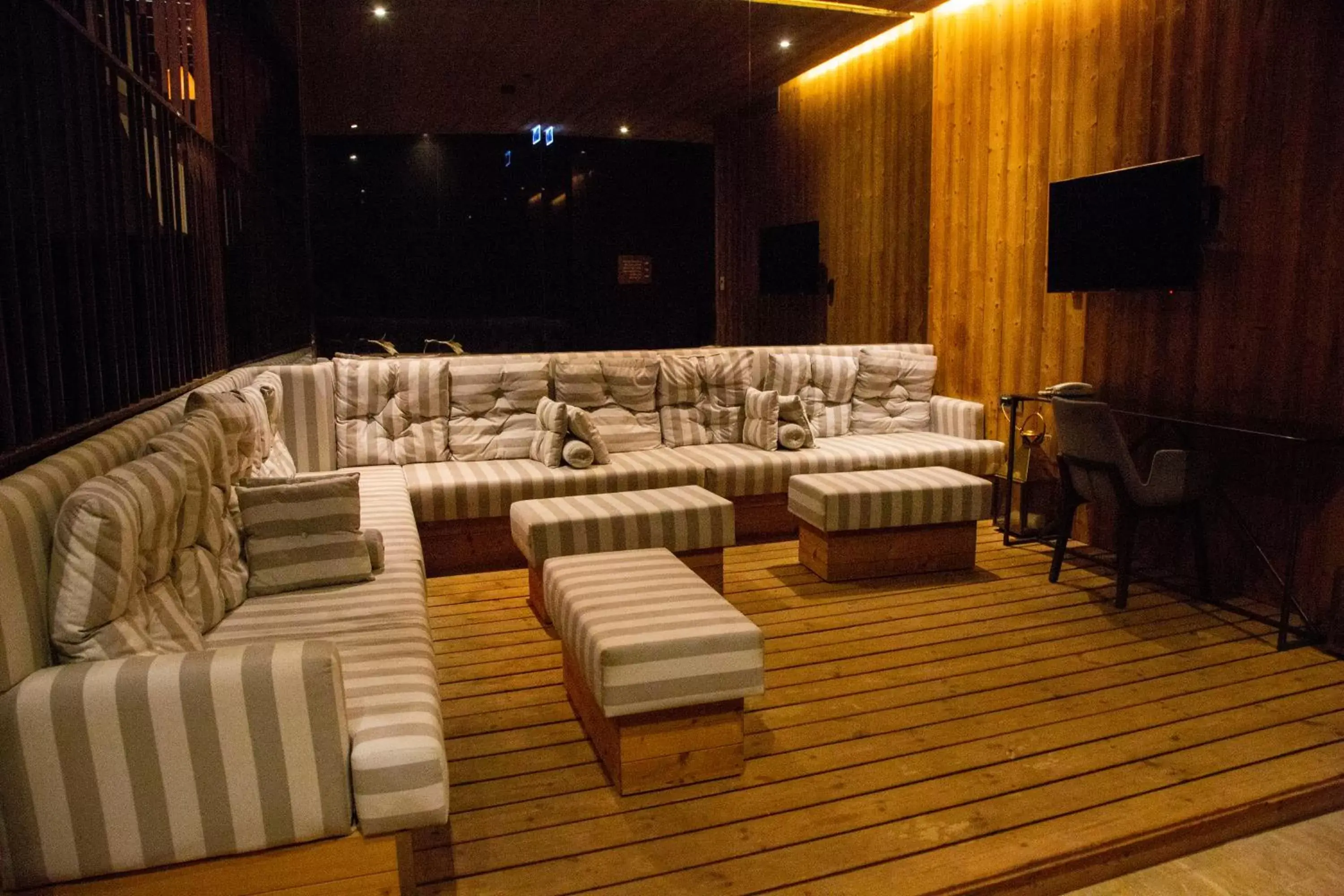 Sauna, Seating Area in Dosso Dossi Hotels & Spa Downtown