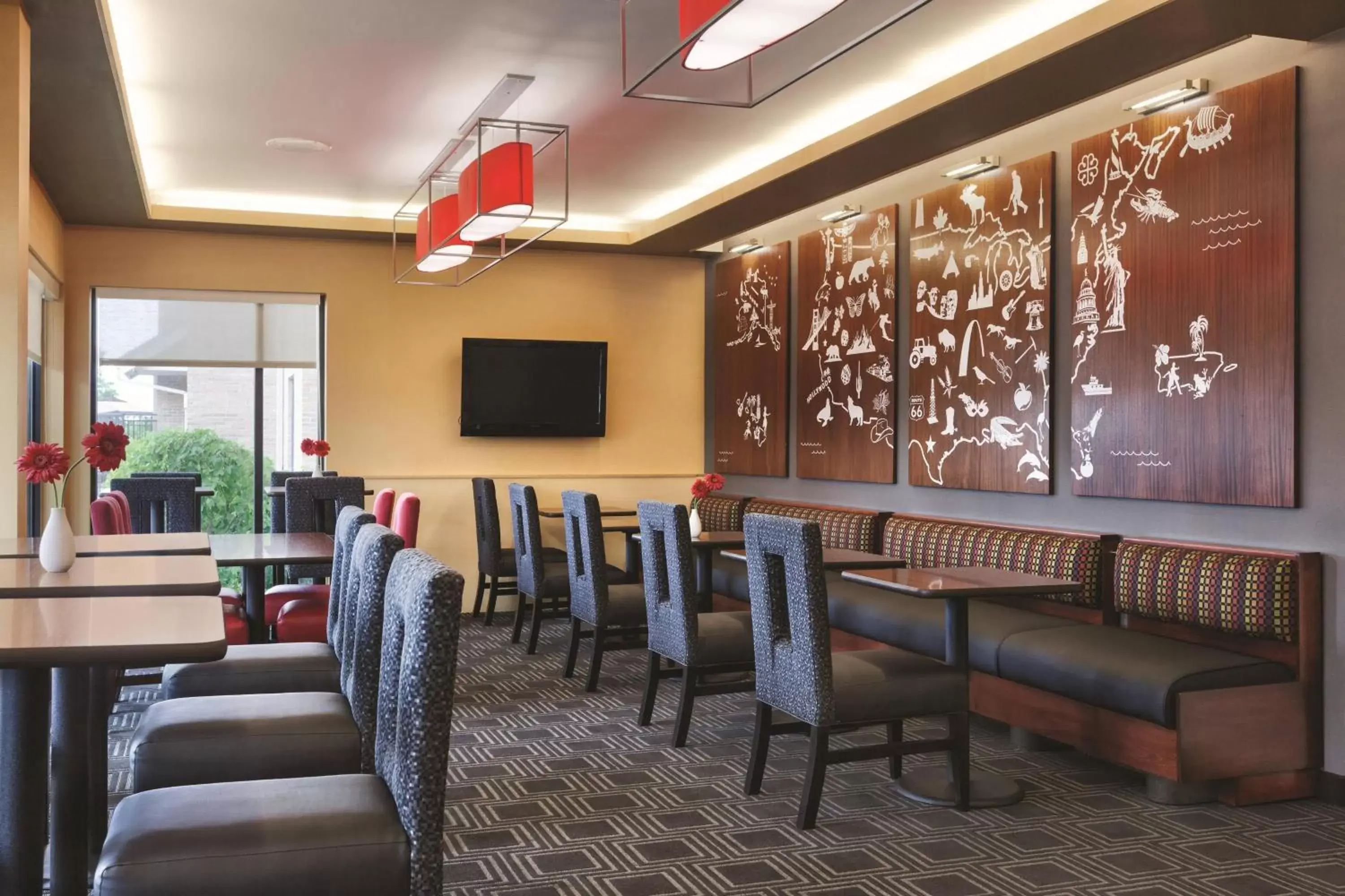 Breakfast, Restaurant/Places to Eat in TownePlace Suites Joliet South