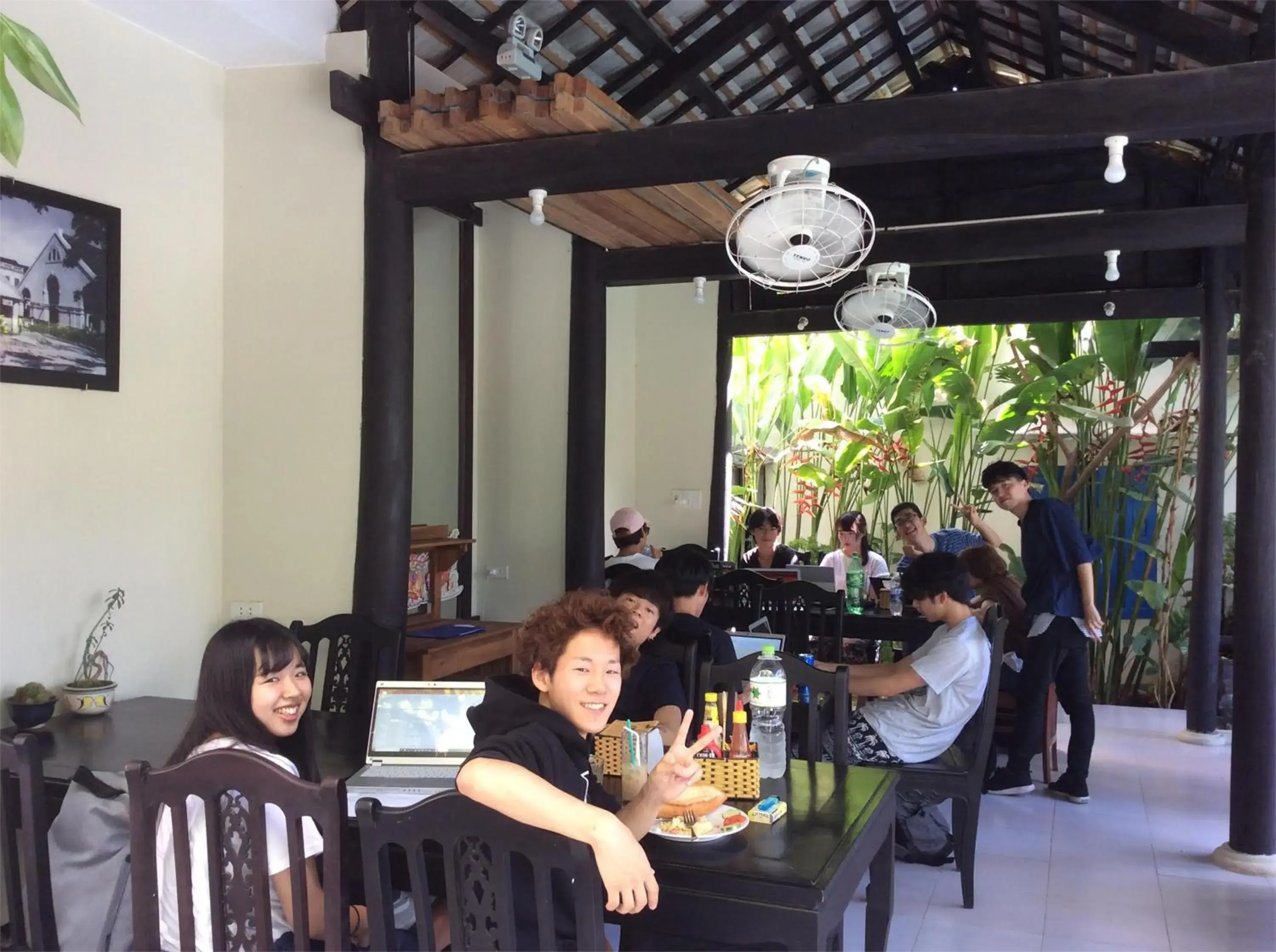 Restaurant/places to eat in Starfruit Villa