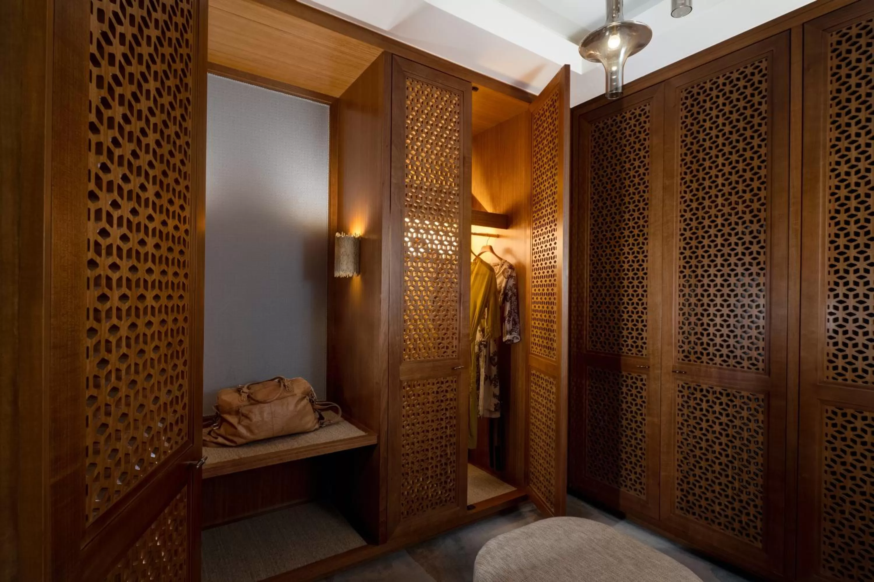 wardrobe in Four Seasons Resort Dubai at Jumeirah Beach