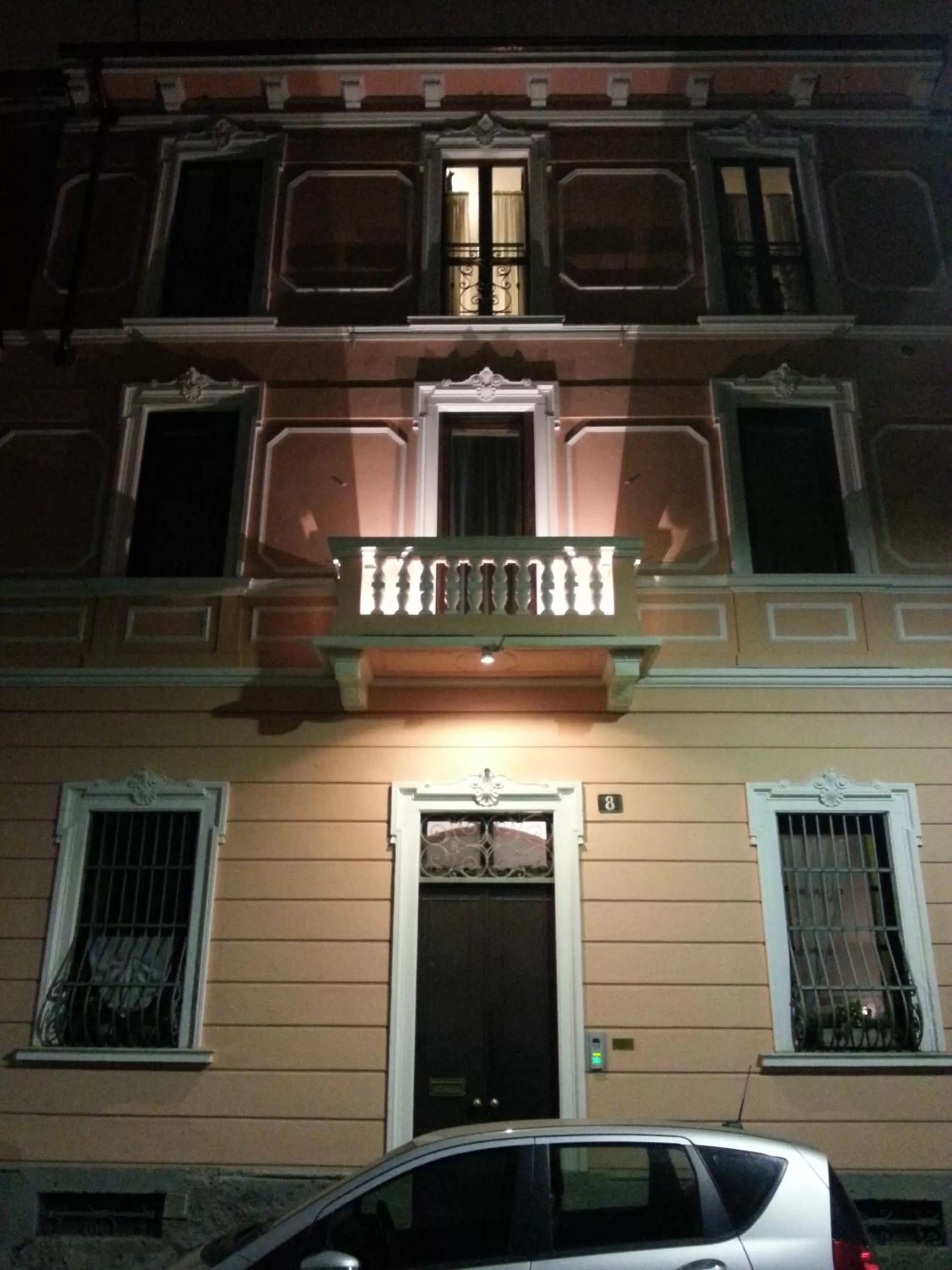 Facade/entrance in Casa Calicantus