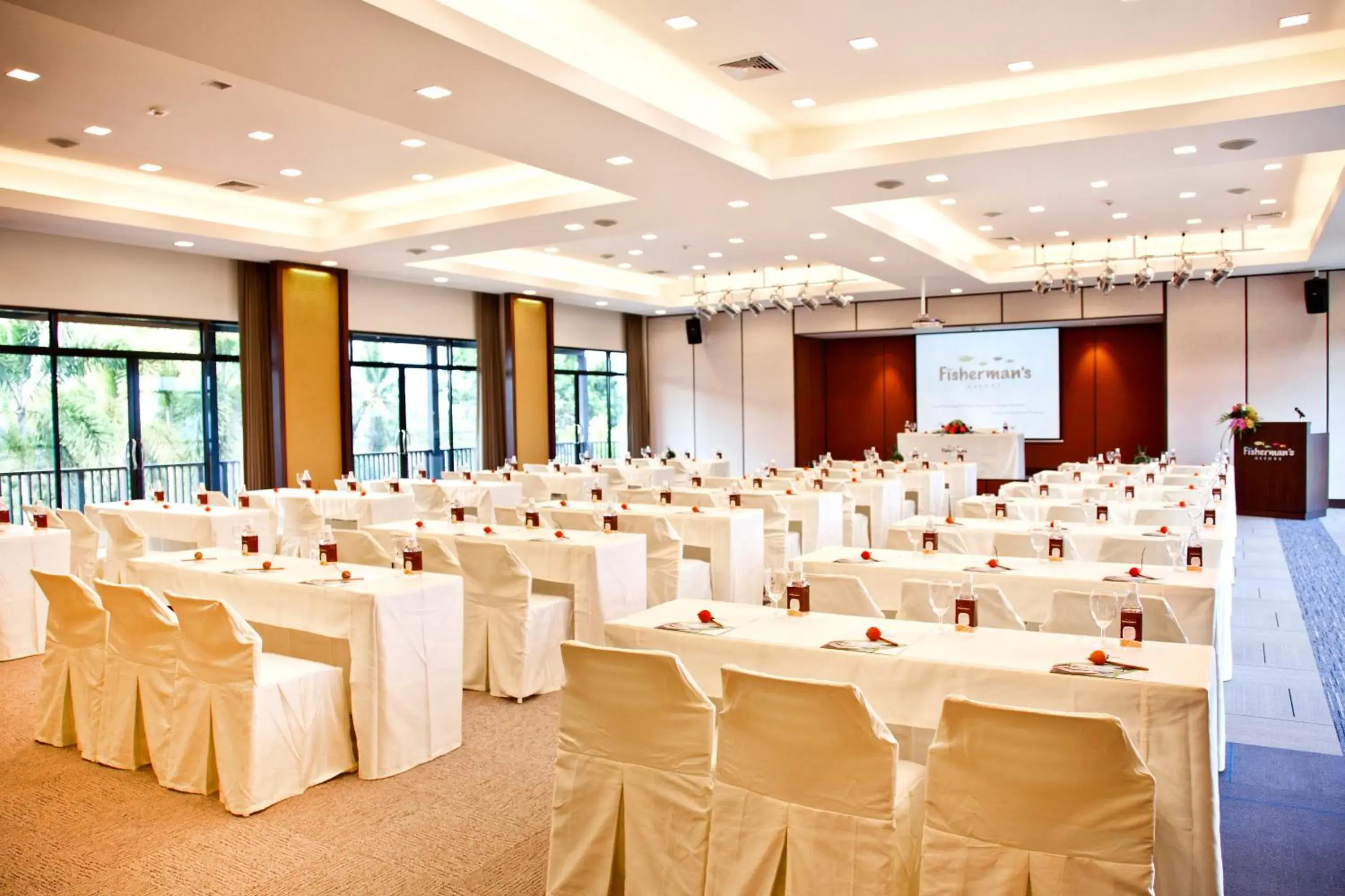 Business facilities, Banquet Facilities in Fisherman's Resort