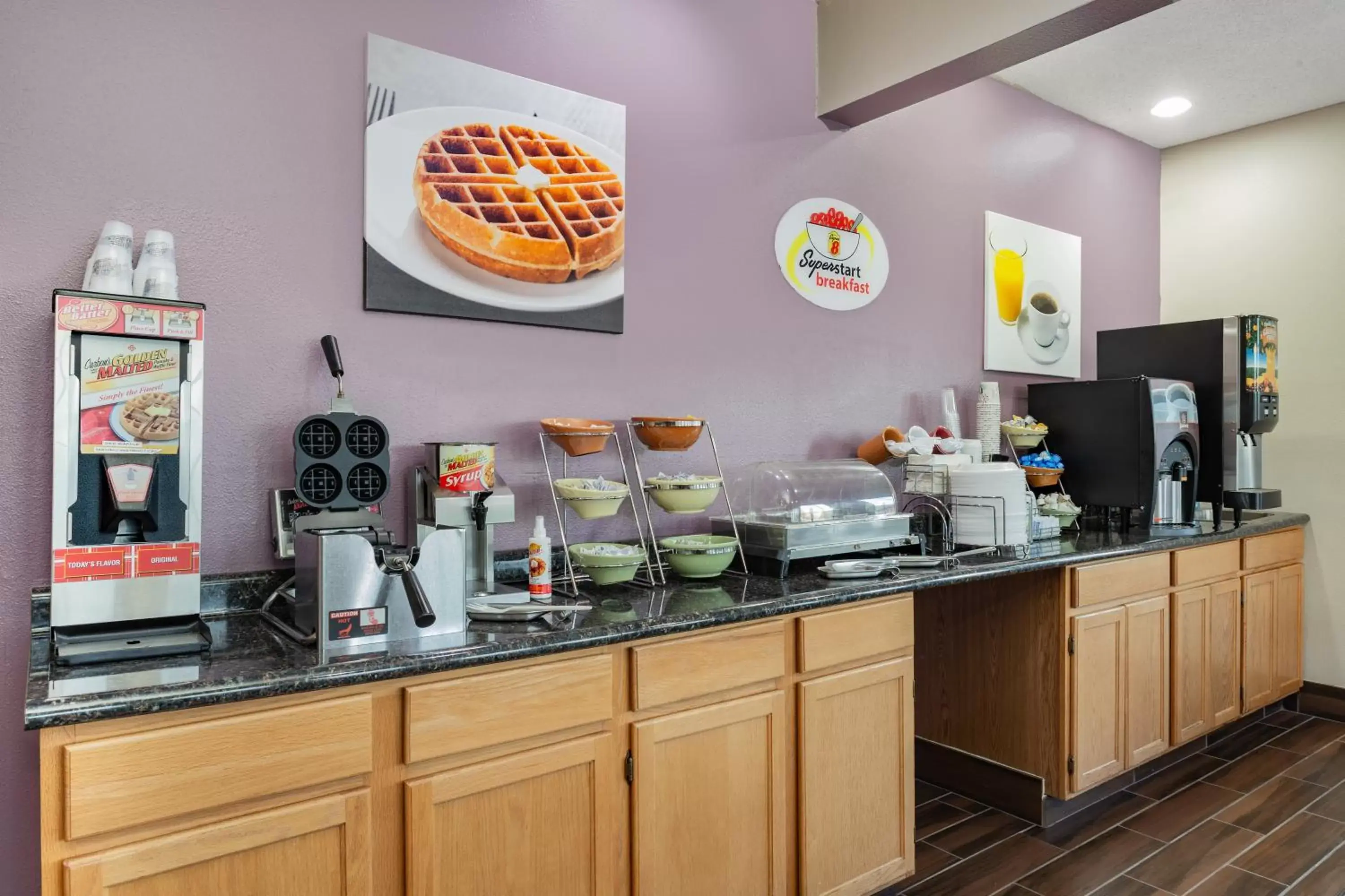 Breakfast, Restaurant/Places to Eat in Super 8 by Wyndham Emmetsburg