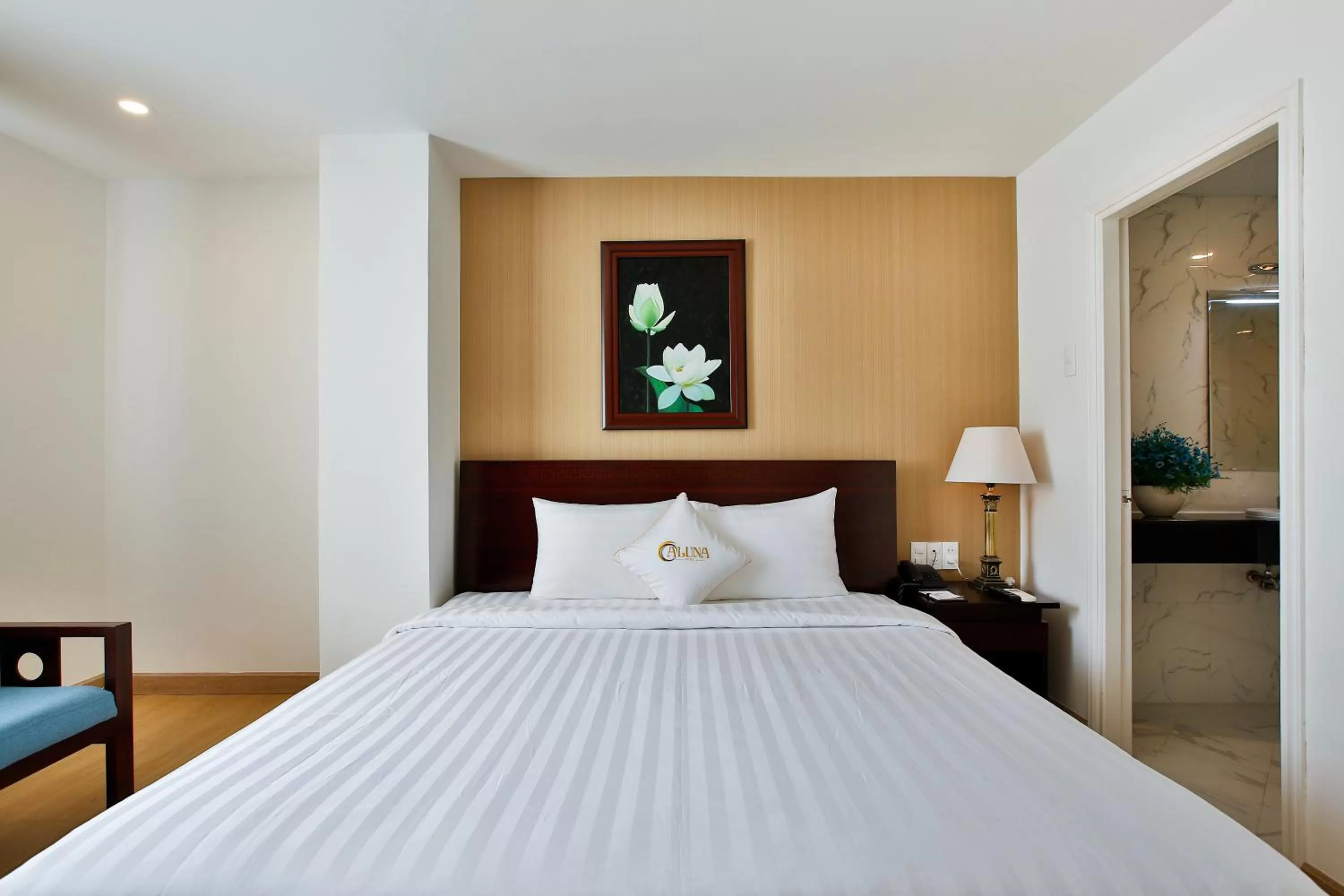 Bedroom, Bed in ALUNA Ben Thanh Hotel