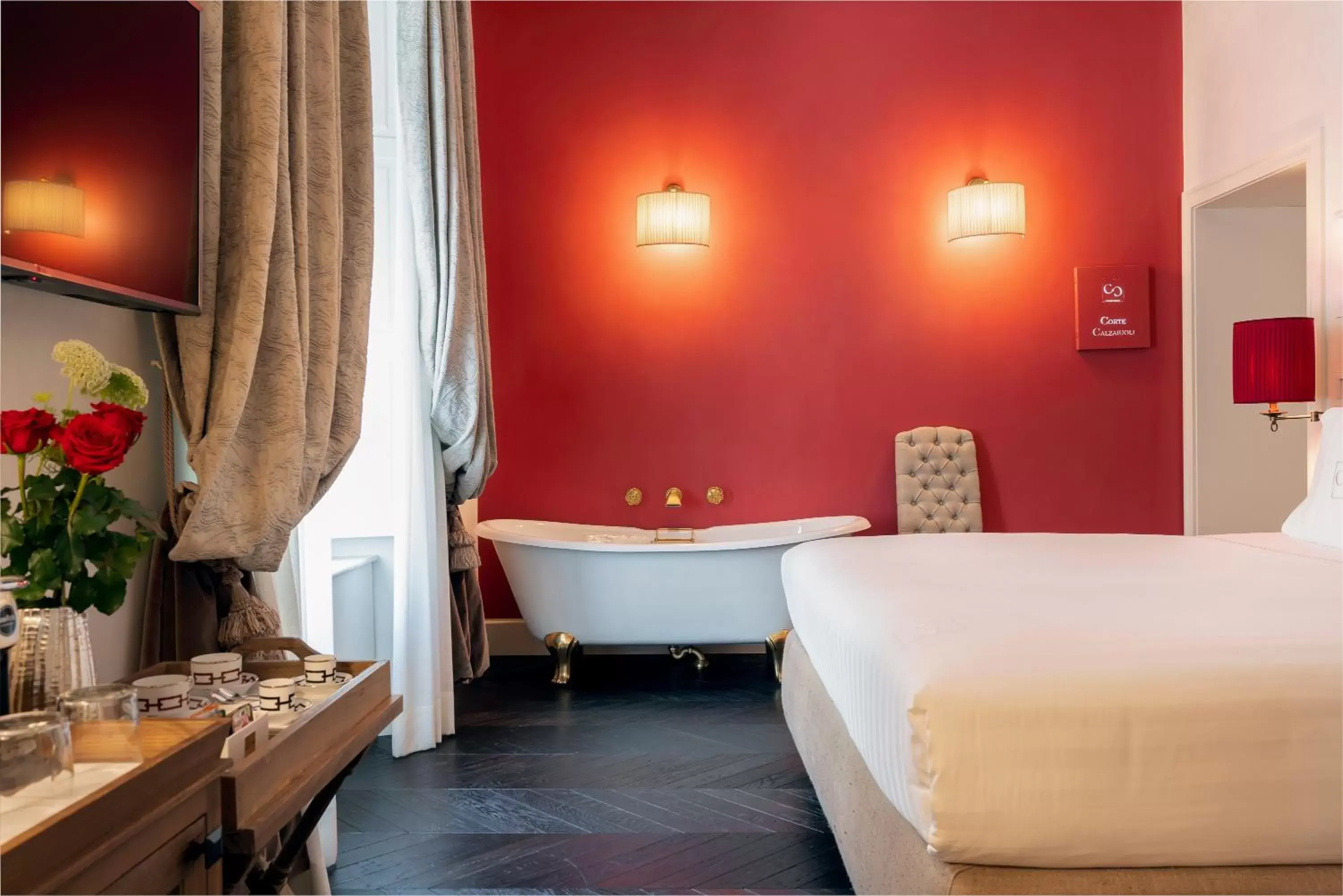 Bedroom in Corte Calzaiuoli Elegant Suites