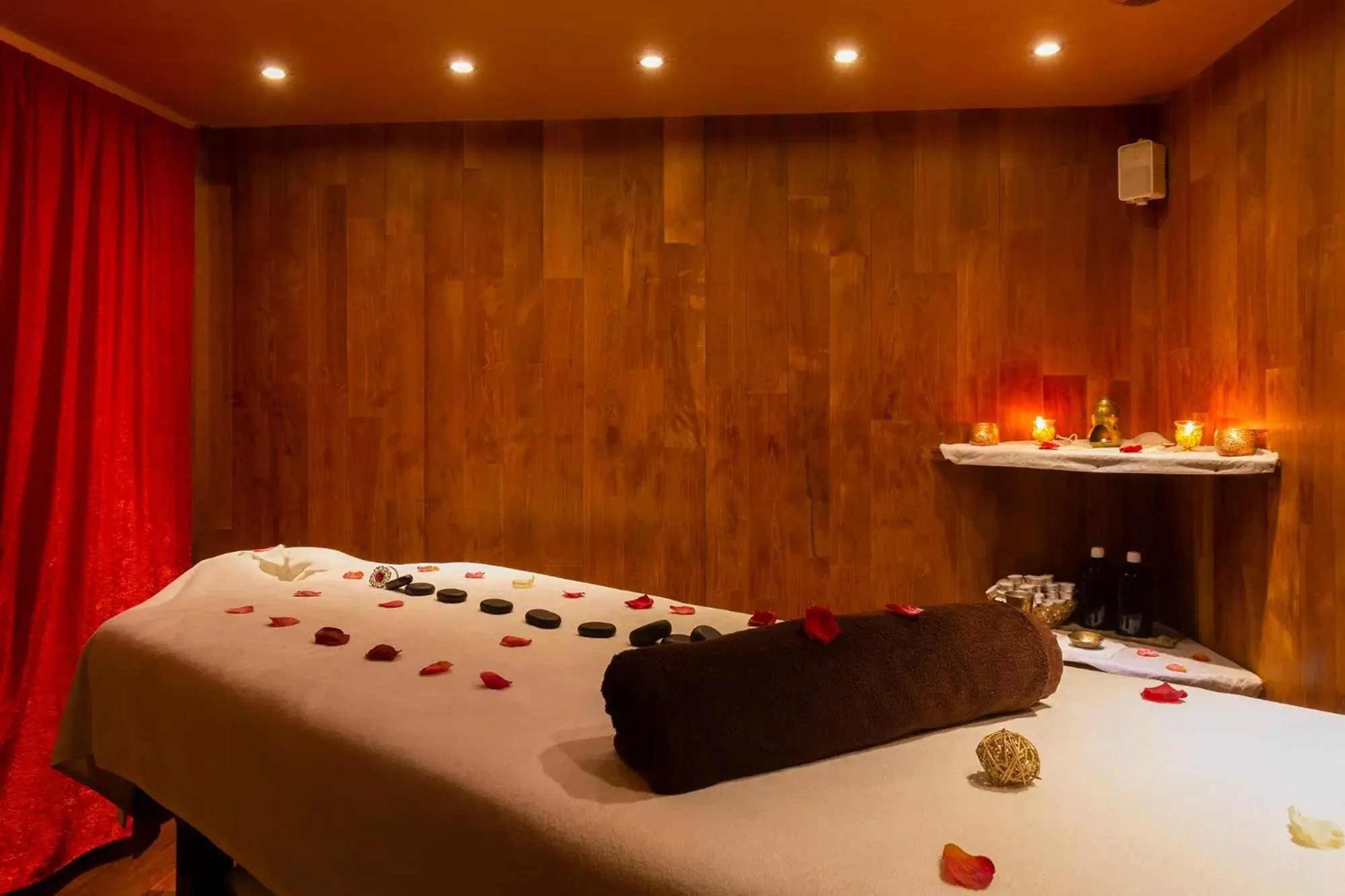 Massage, Spa/Wellness in Hôtel Macchi Restaurant & Spa