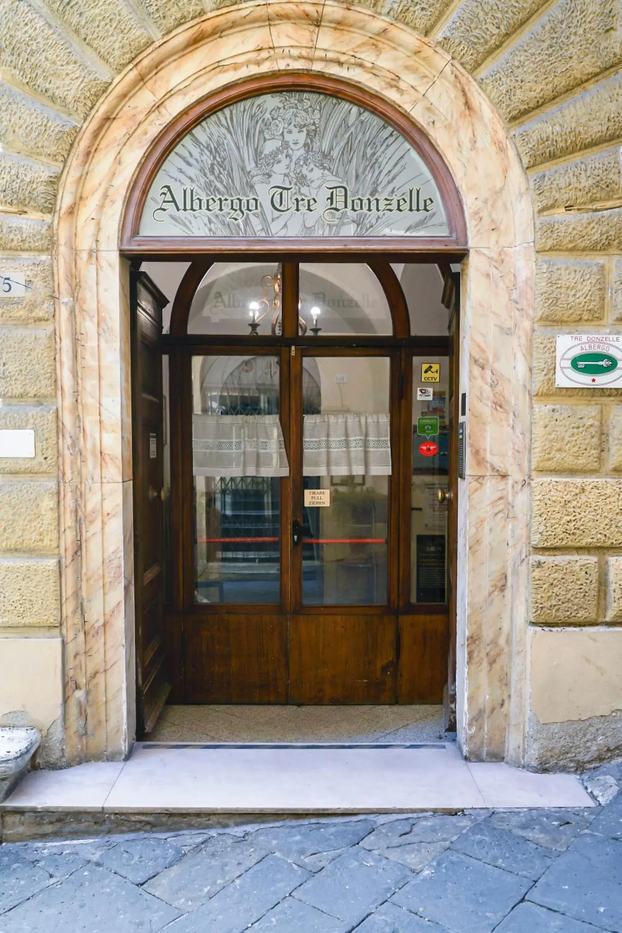 Facade/Entrance in Albergo Tre Donzelle