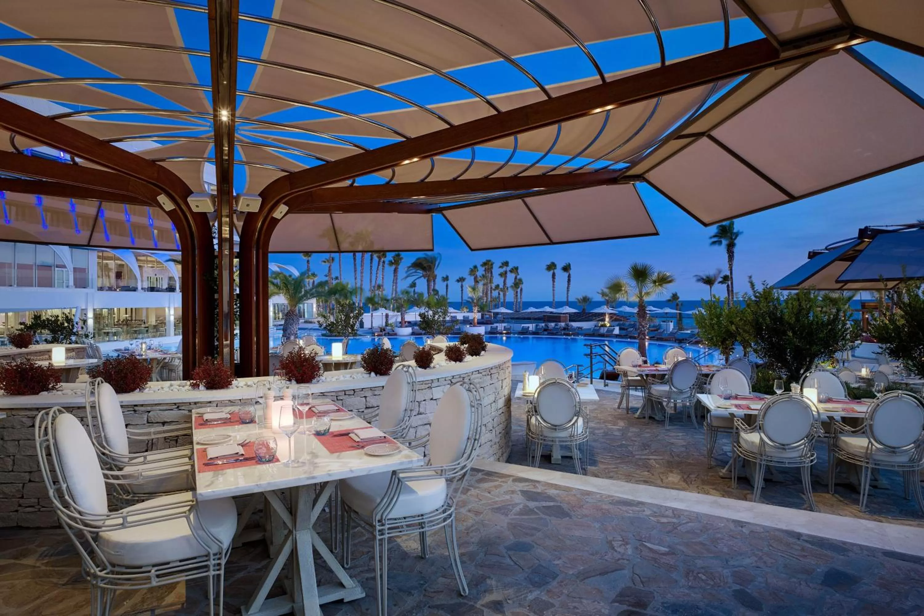Restaurant/places to eat in Parklane, a Luxury Collection Resort & Spa, Limassol