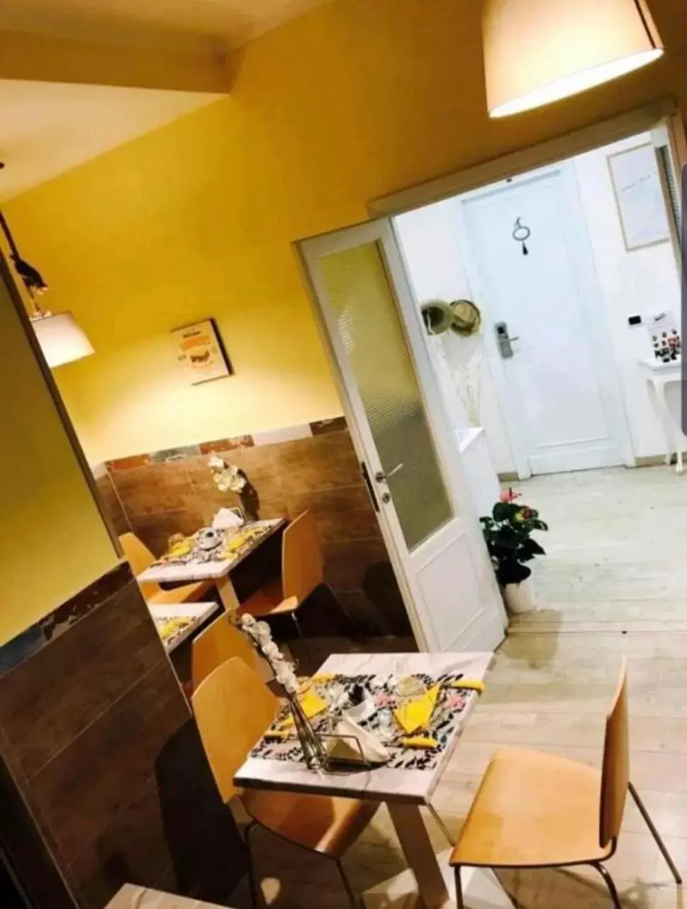 Restaurant/Places to Eat in B&B Exa Rooms - Just Rome
