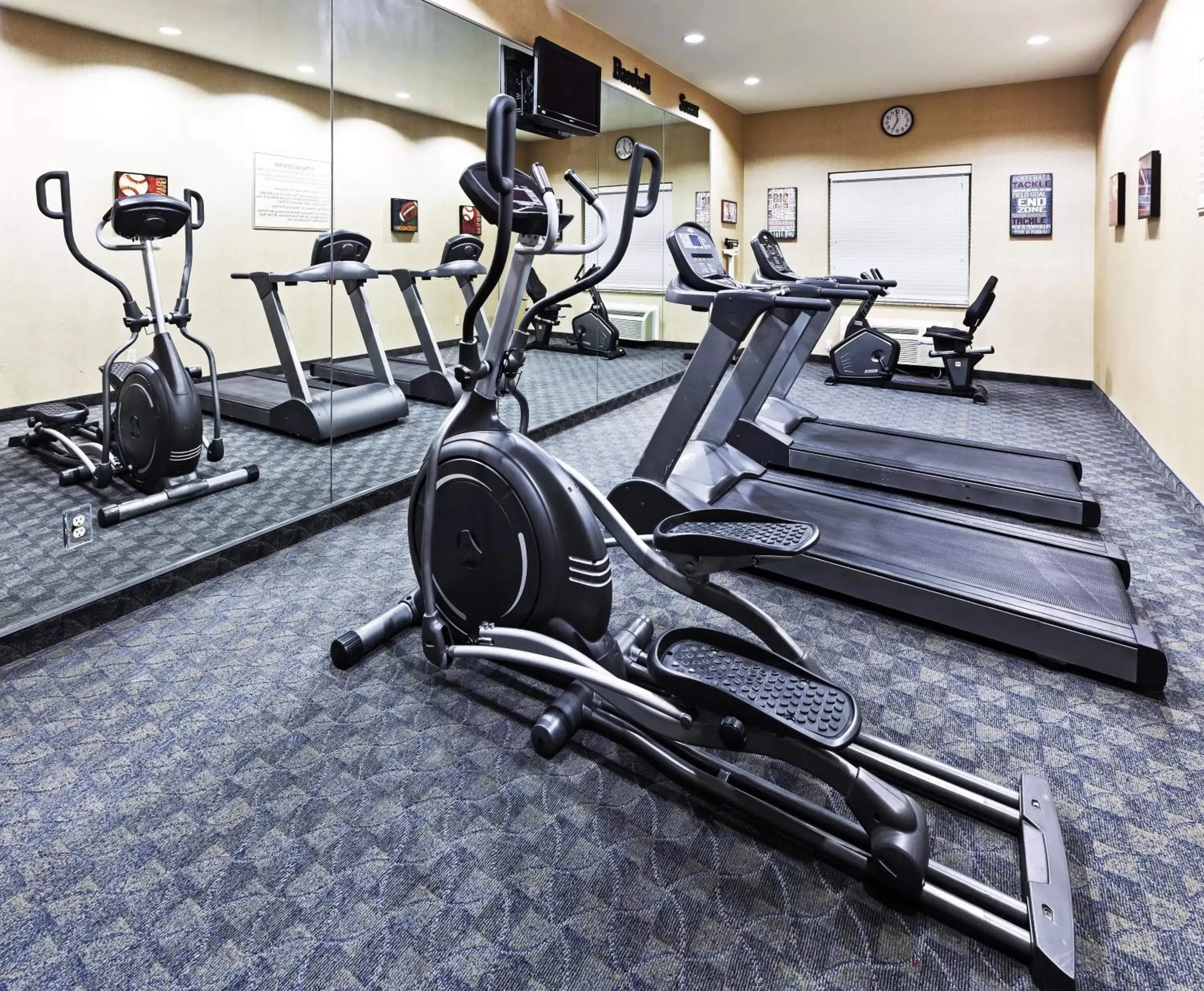 Fitness centre/facilities, Fitness Center/Facilities in Holiday Inn Express & Suites, Corpus Christi NW, Calallen, an IHG Hotel