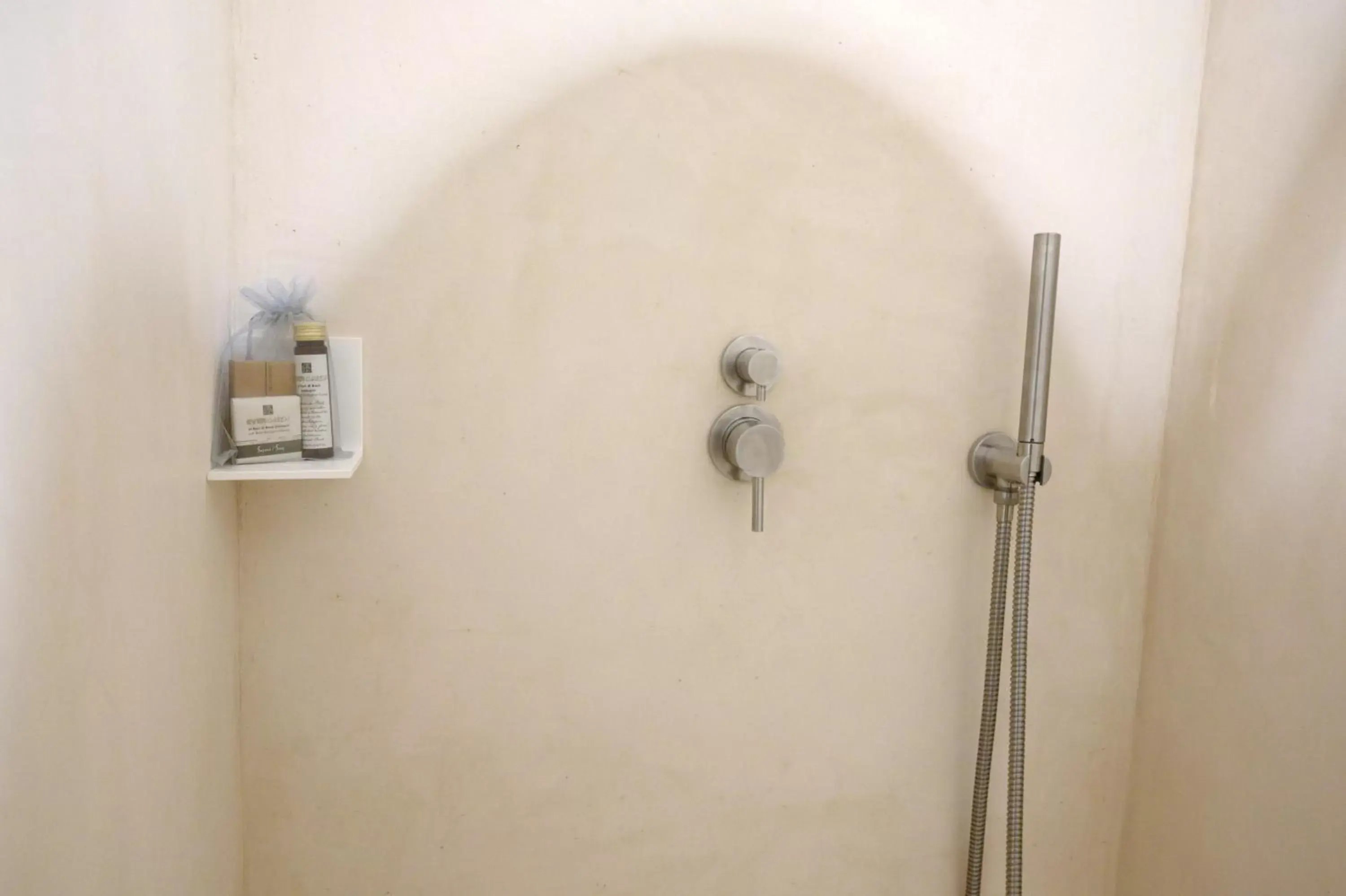 Shower, Bathroom in Vico dell' Elce