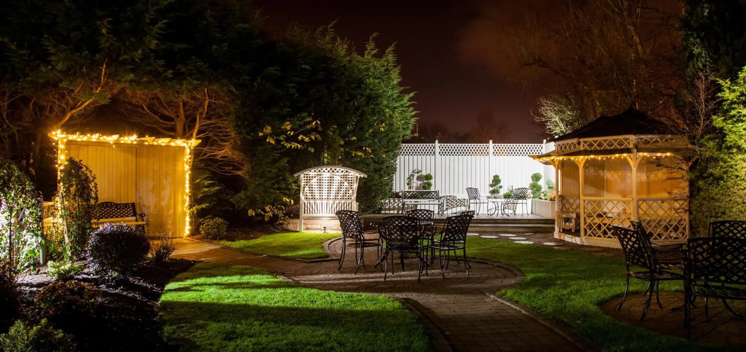 Garden in The Lodge Hotel