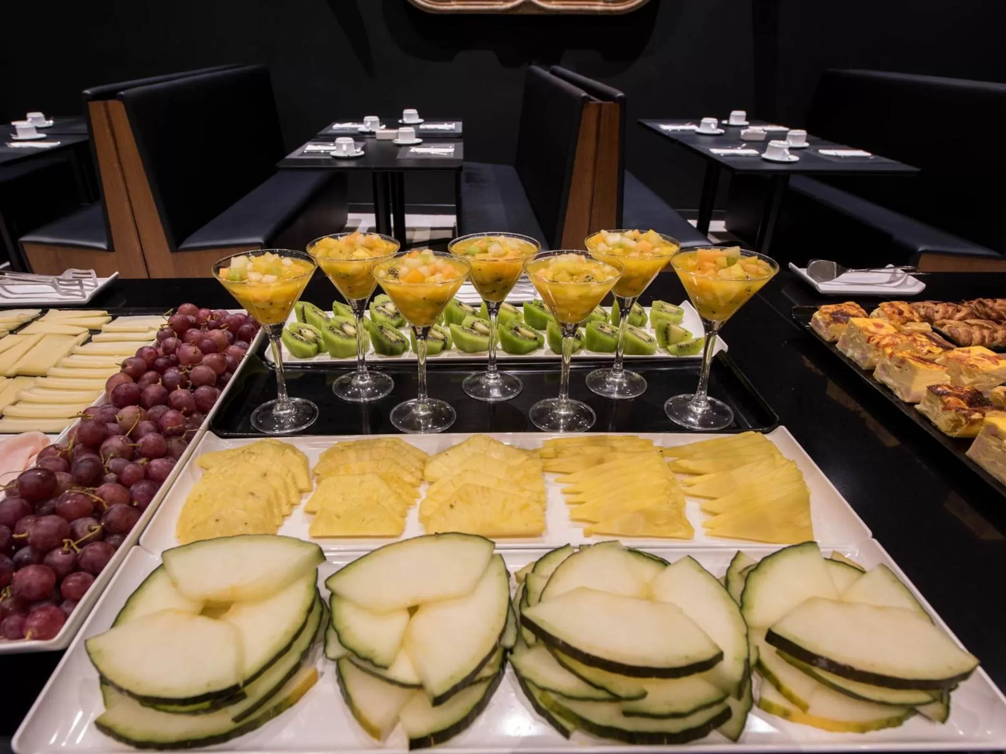 Breakfast in Hotel Carris Porto Ribeira