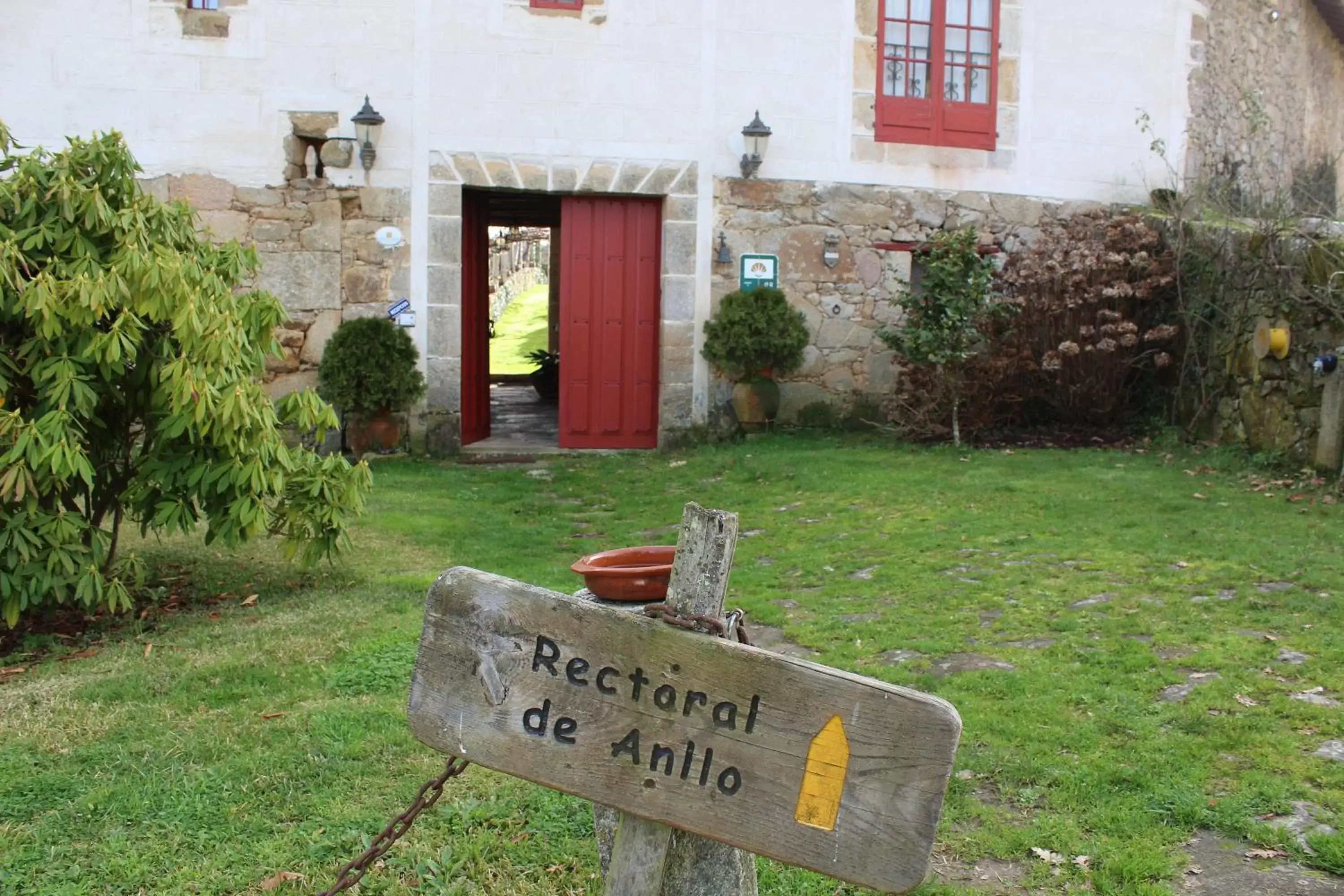 Facade/entrance in Rectoral de Anllo