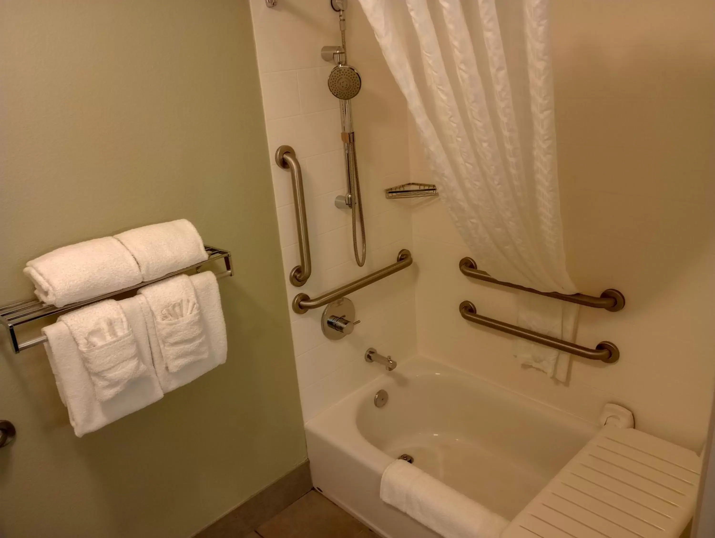 Shower, Bathroom in Country Inn & Suites by Radisson, Portland International Airport, OR