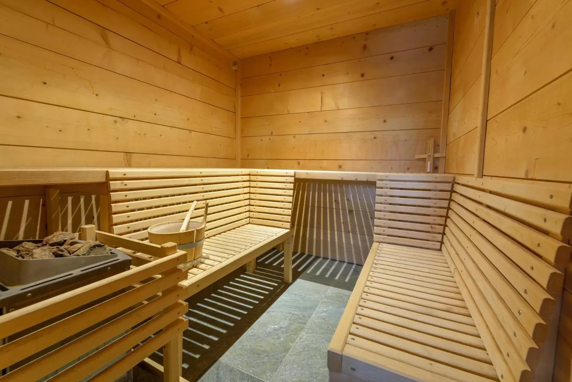 Sauna in Au Bivouac de Napoléon et Spa