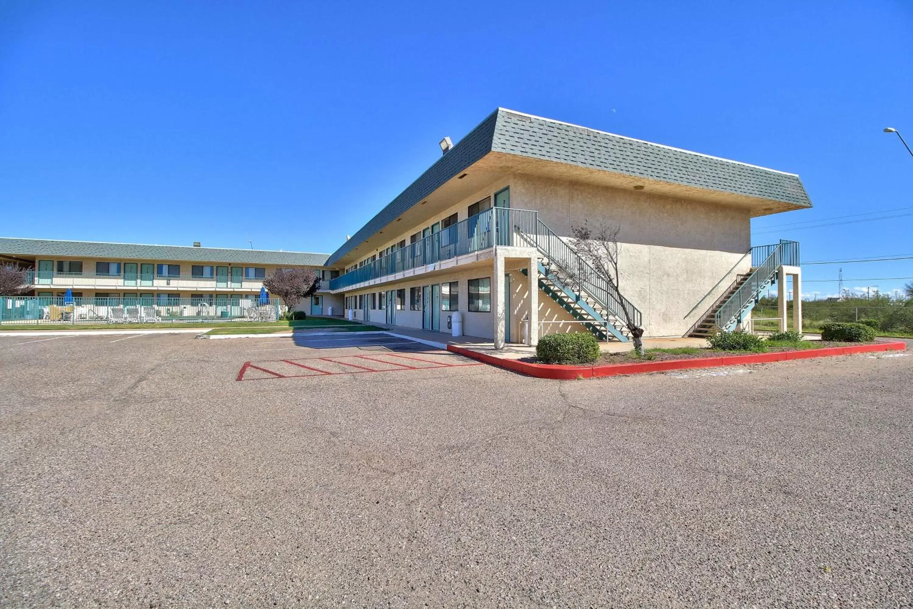 Property building, Facade/Entrance in Motel 6-Douglas, AZ