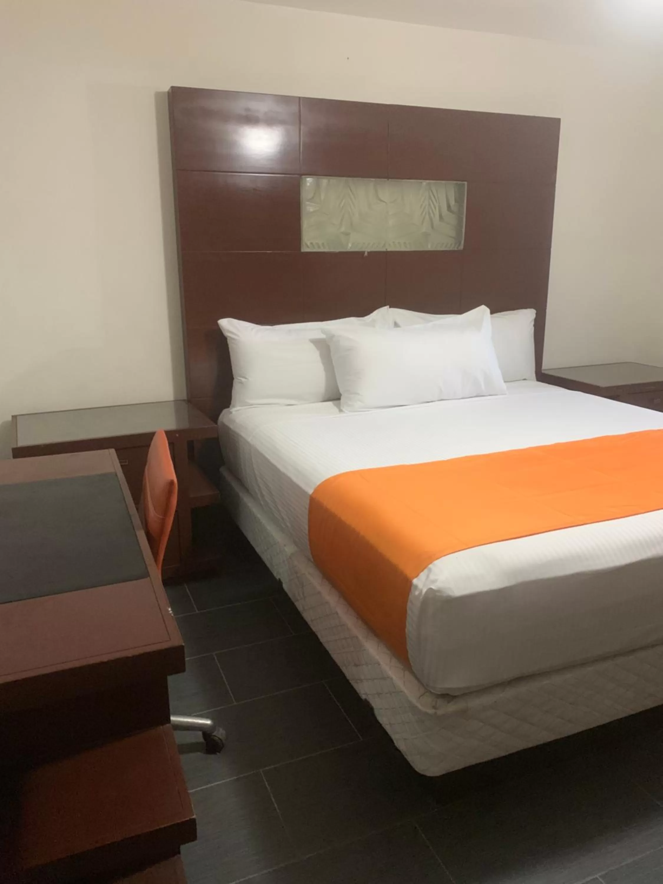 Bed in HOTEL DORADO DIAMANTE