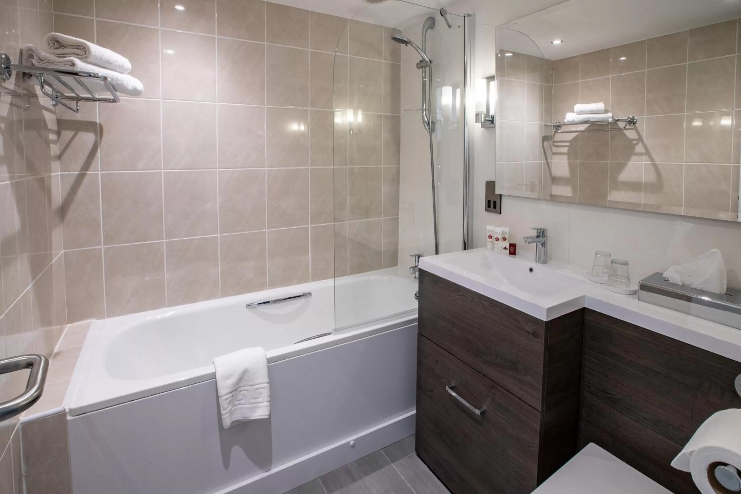 Shower in Park Hall Hotel and Spa Wolverhampton