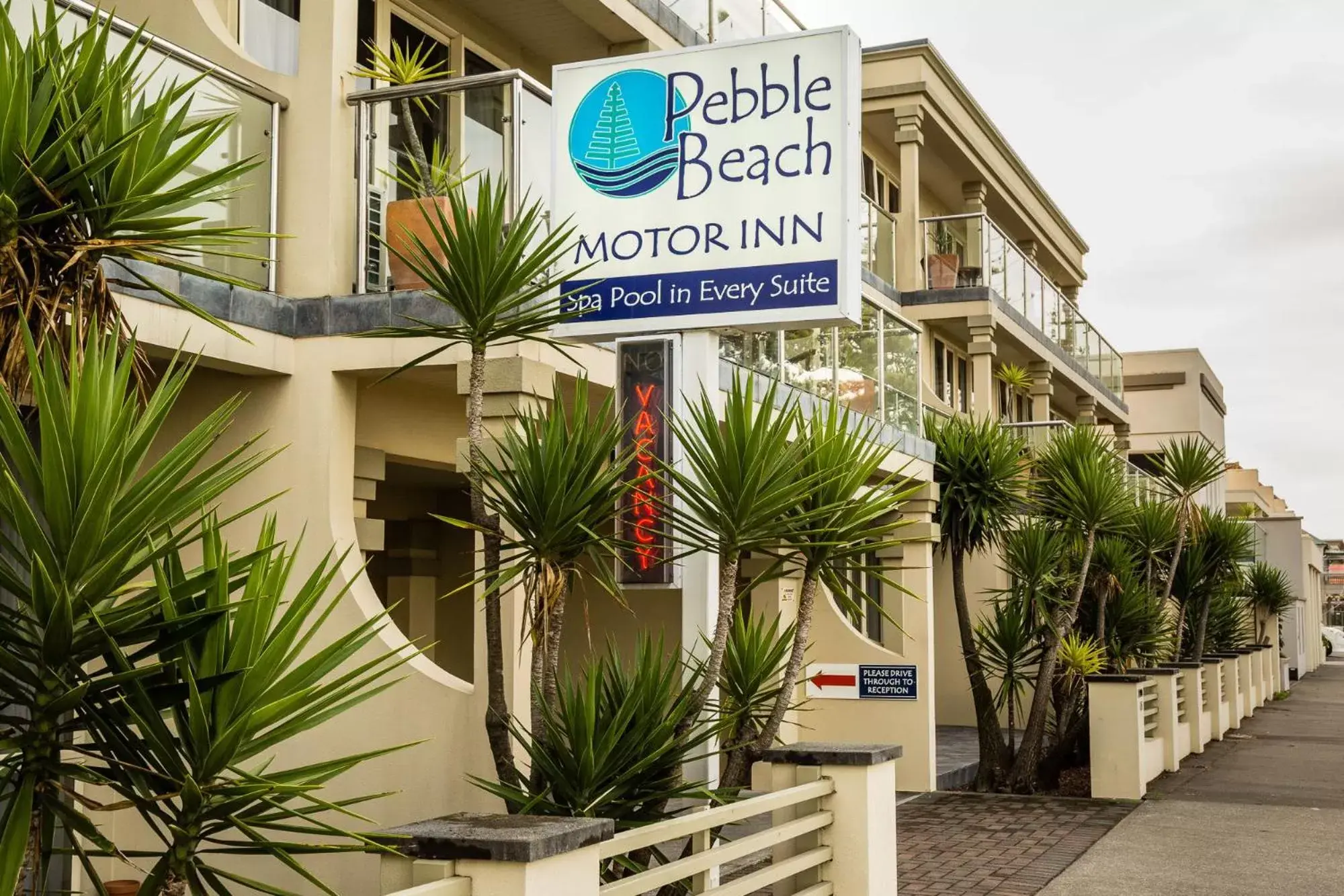 Property Building in Pebble Beach Motor Inn