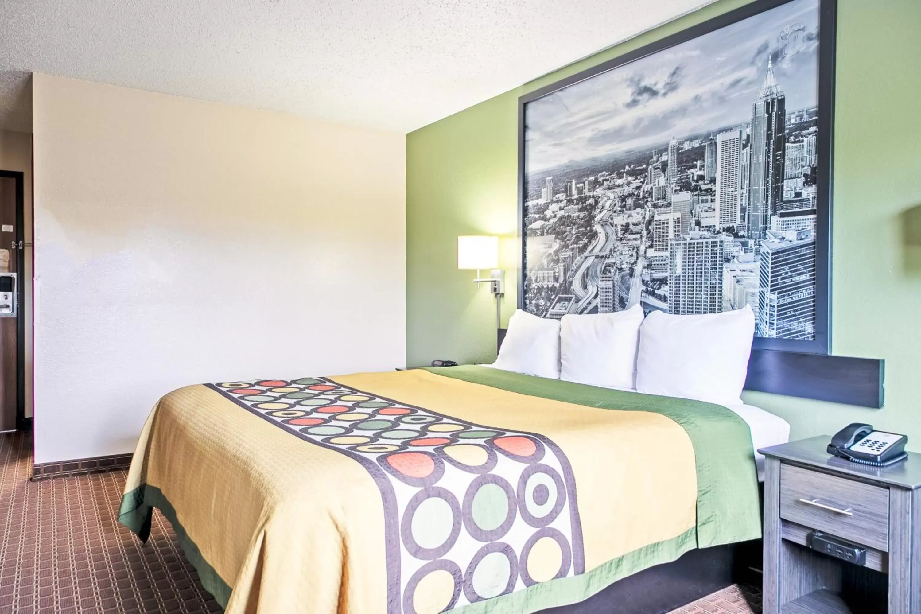 Queen Room - Smoking in Super 8 by Wyndham Augusta Ft Eisenhower Area Queen Room - Smoking in Super 8 by Wyndham Augusta Ft Eisenhower Area