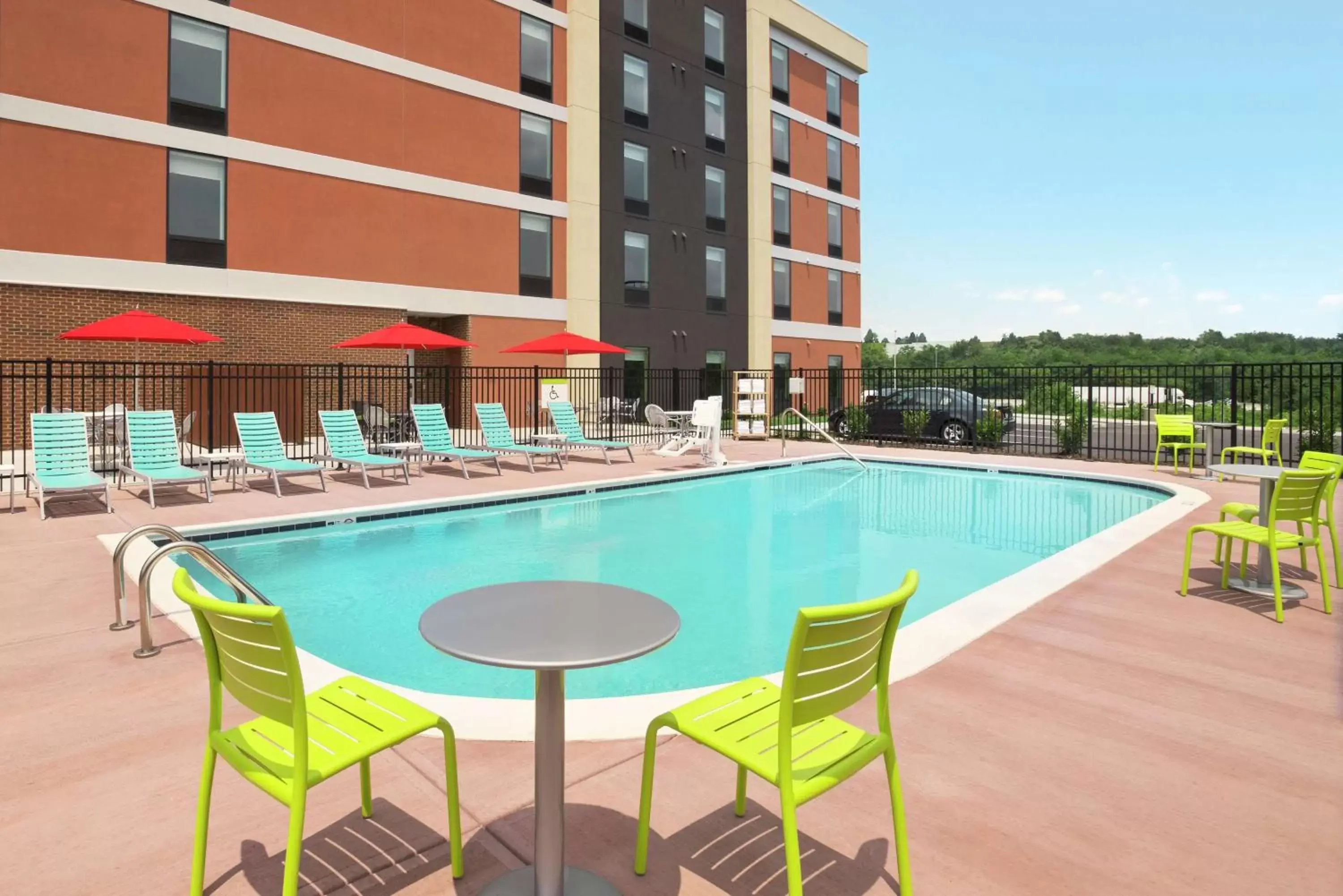 Pool view, Swimming Pool in Home2 Suites by Hilton Knoxville West