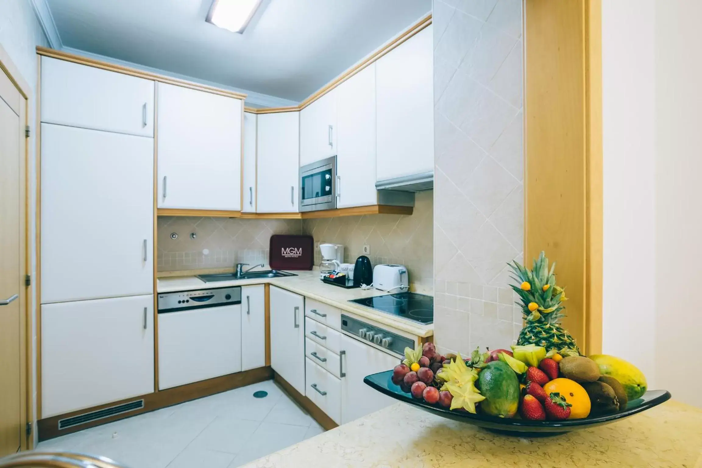 Kitchen or kitchenette, Kitchen/Kitchenette in Grand Muthu Forte do Vale