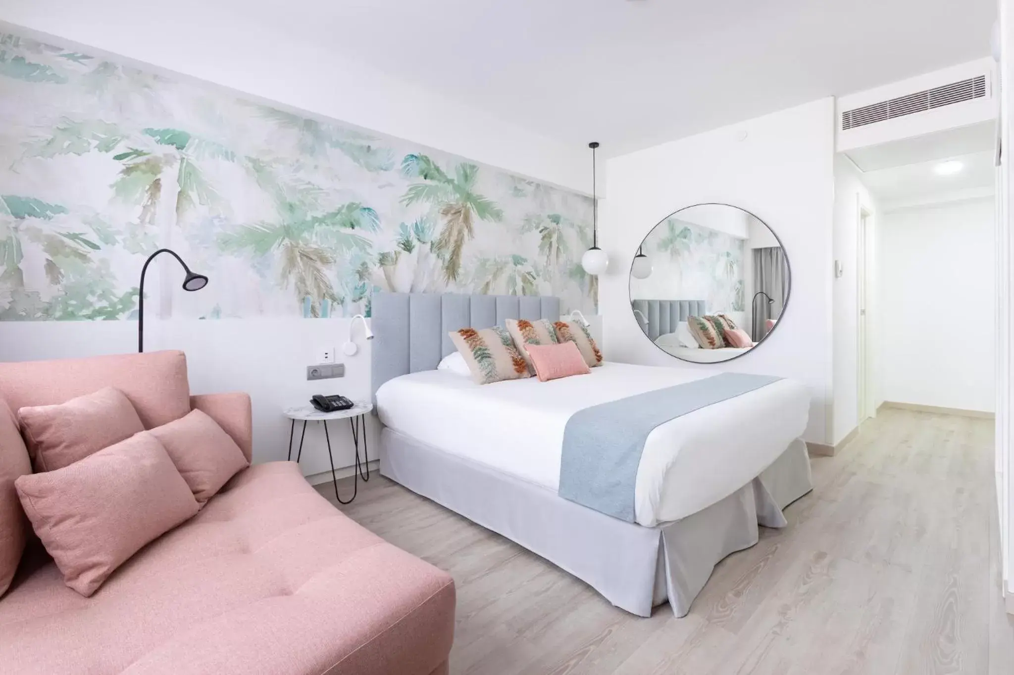 Bedroom, Bed in Hotel Cristina by Tigotan Las Palmas - Adults Only