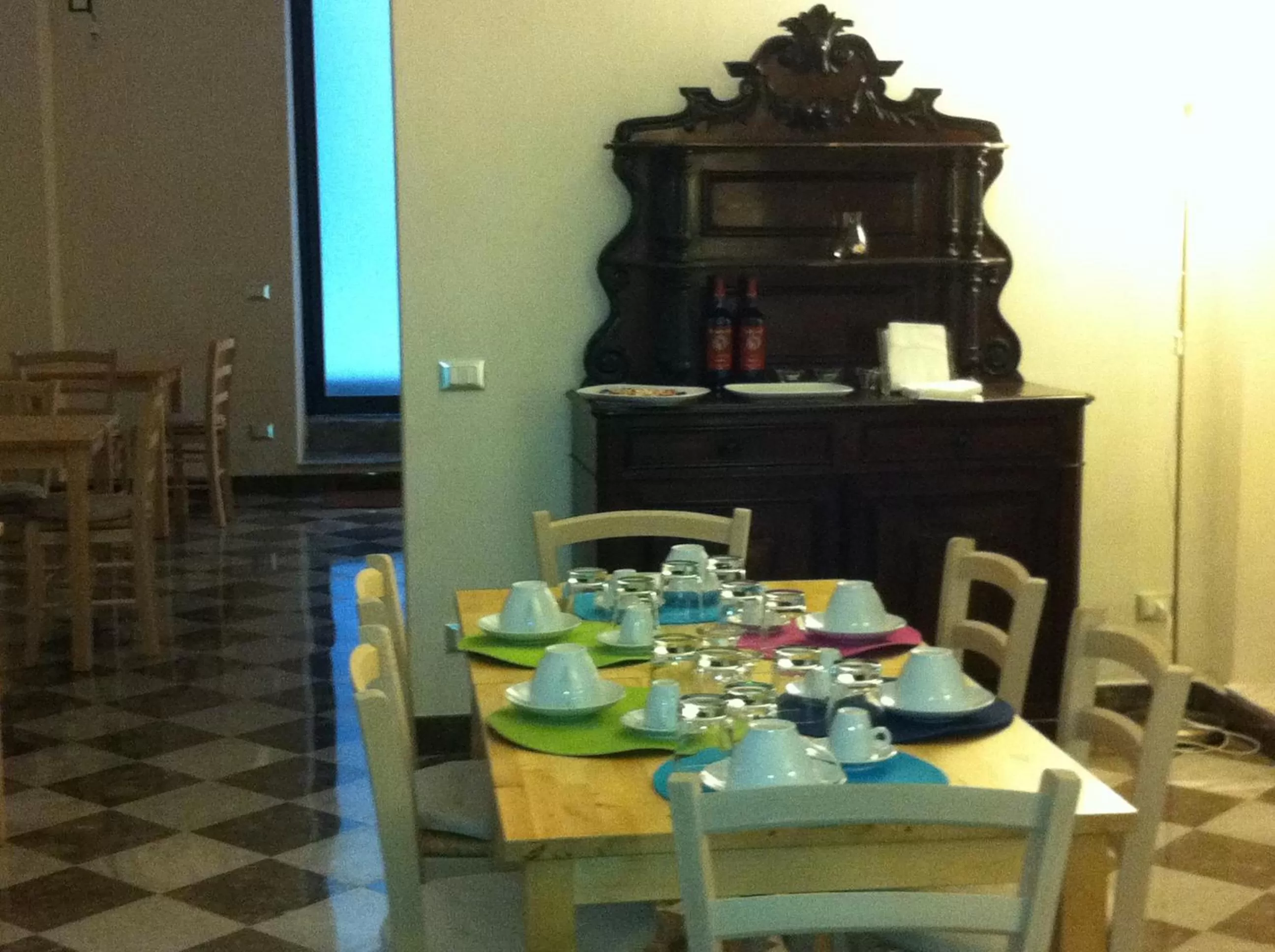 Communal lounge/ TV room in Federico Secondo B&B