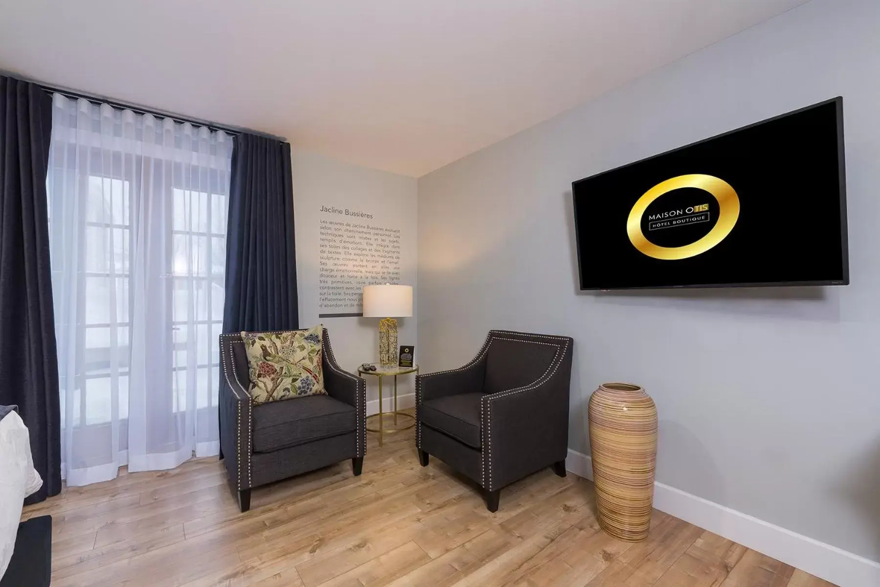 Living room, Seating Area in Maison Otis